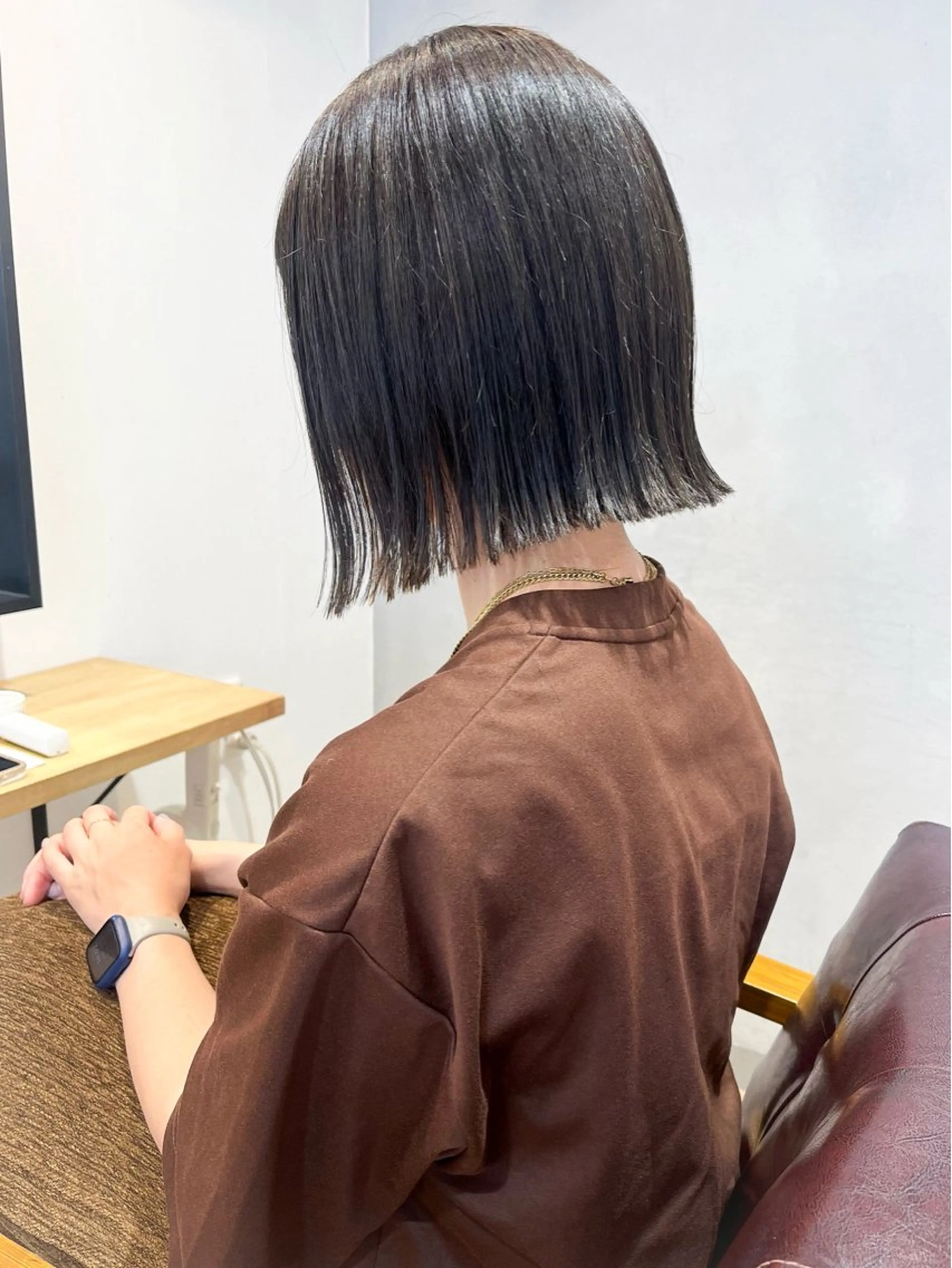 ショート カラー カット トリートメント 切りっぱなしボブ 艶カラー🌷江梨🍎のヘアスタイル