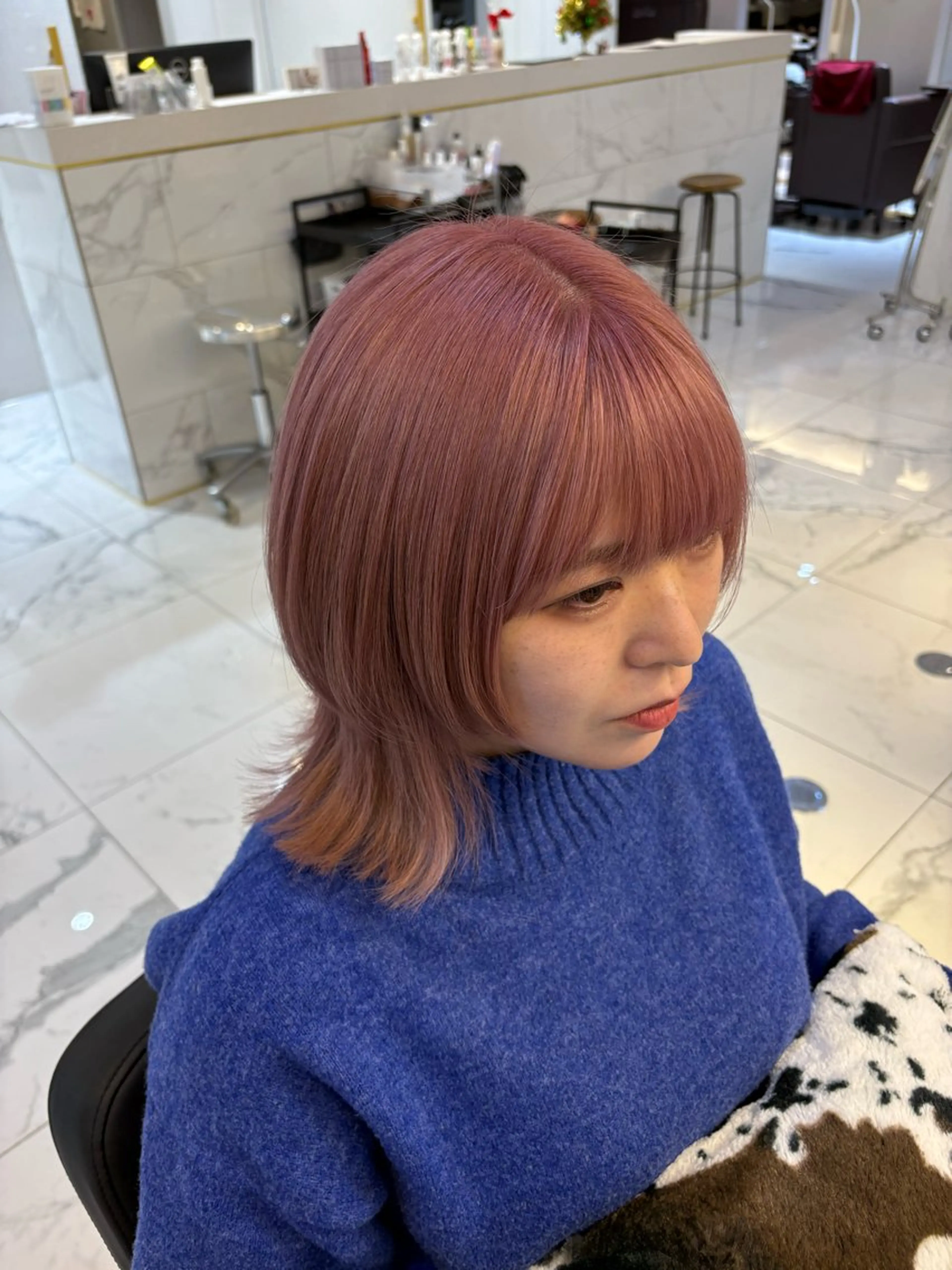 ミディアム カット ヘアカラー RU10©️所属・透明感カラー/大阪 Rieのヘアスタイル