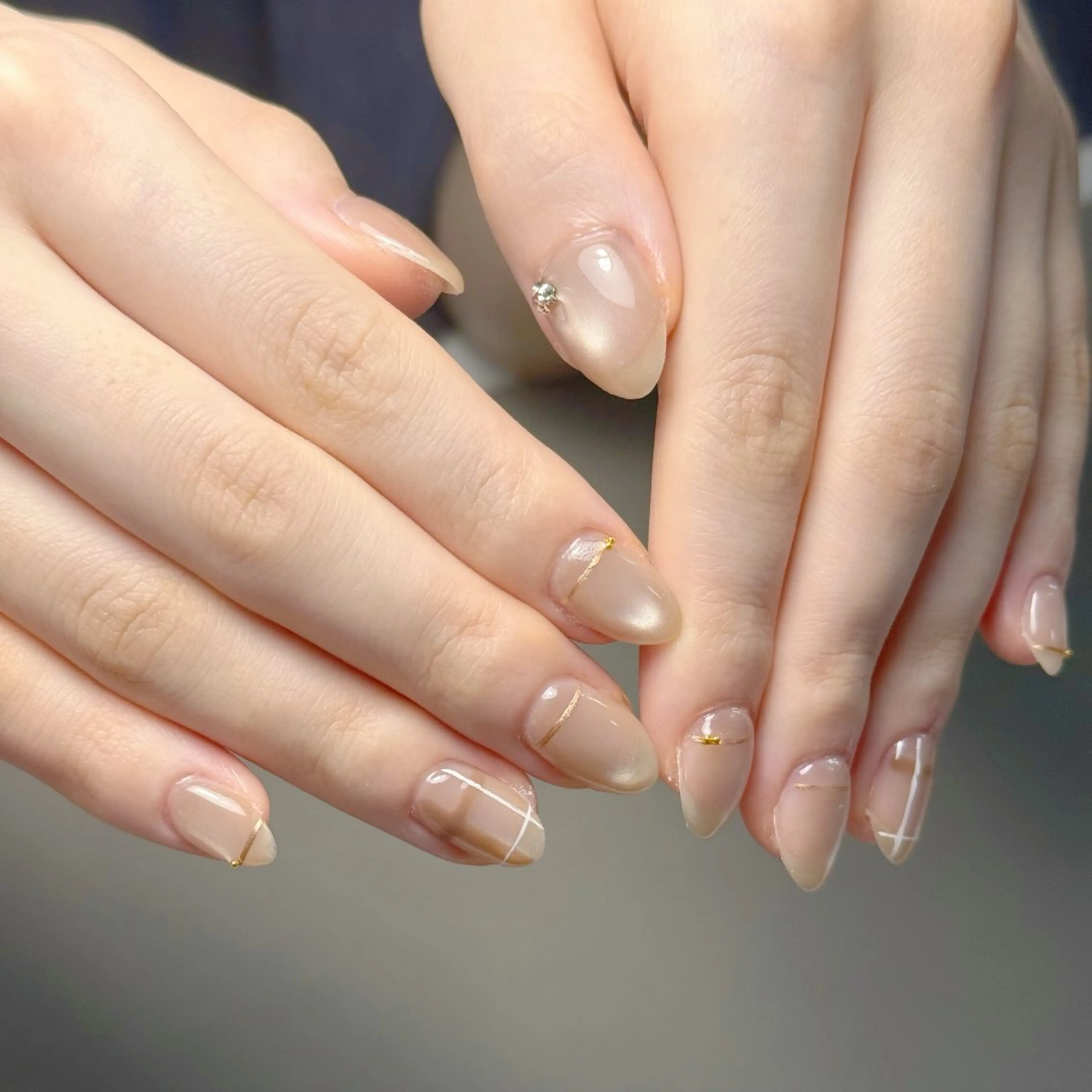 ショート ハンドネイル ・ タオのネイルデザイン