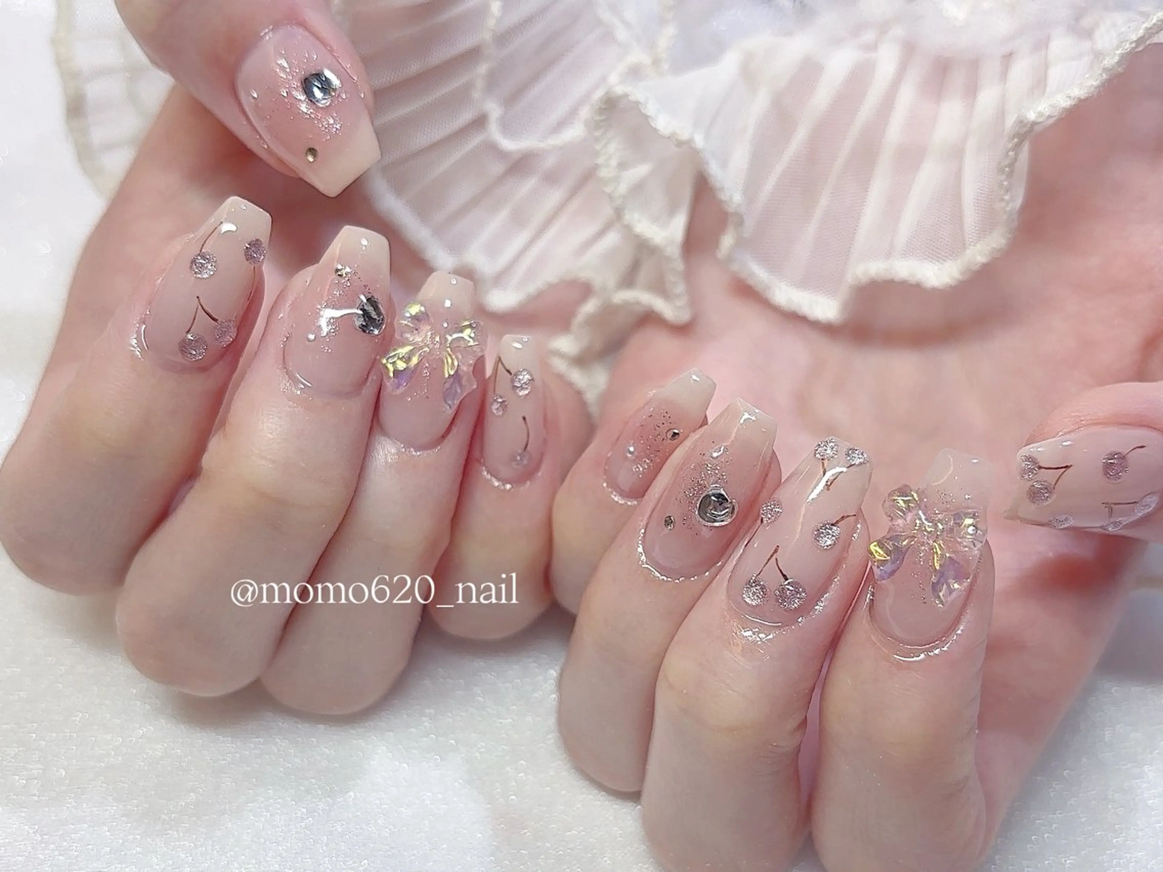 ネイル ハンドネイル フットネイル nailsalon moca 堀江店所属・moca堀江店 momokaのネイルデザイン