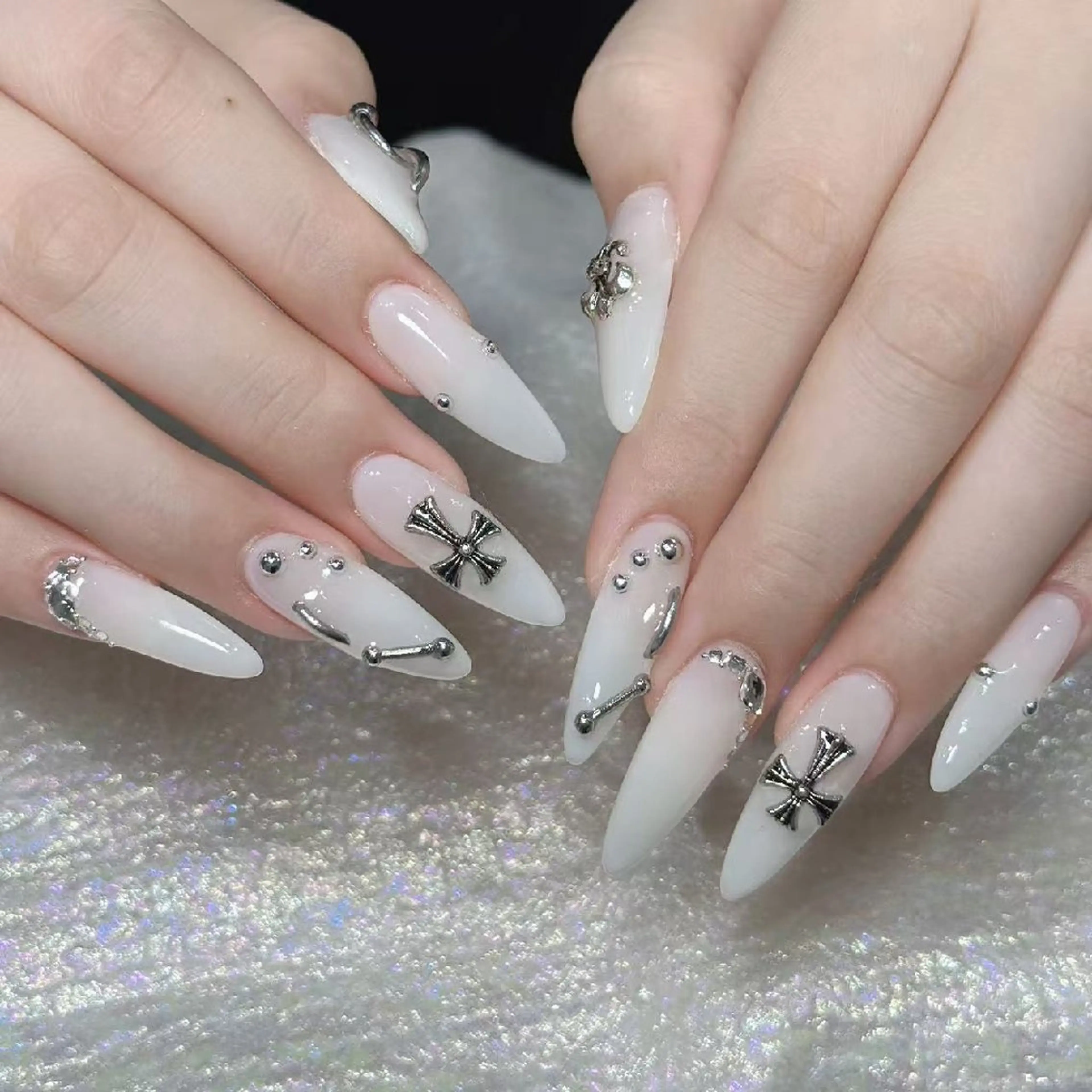ネイル ハンドネイル Queens みなみのネイルデザイン