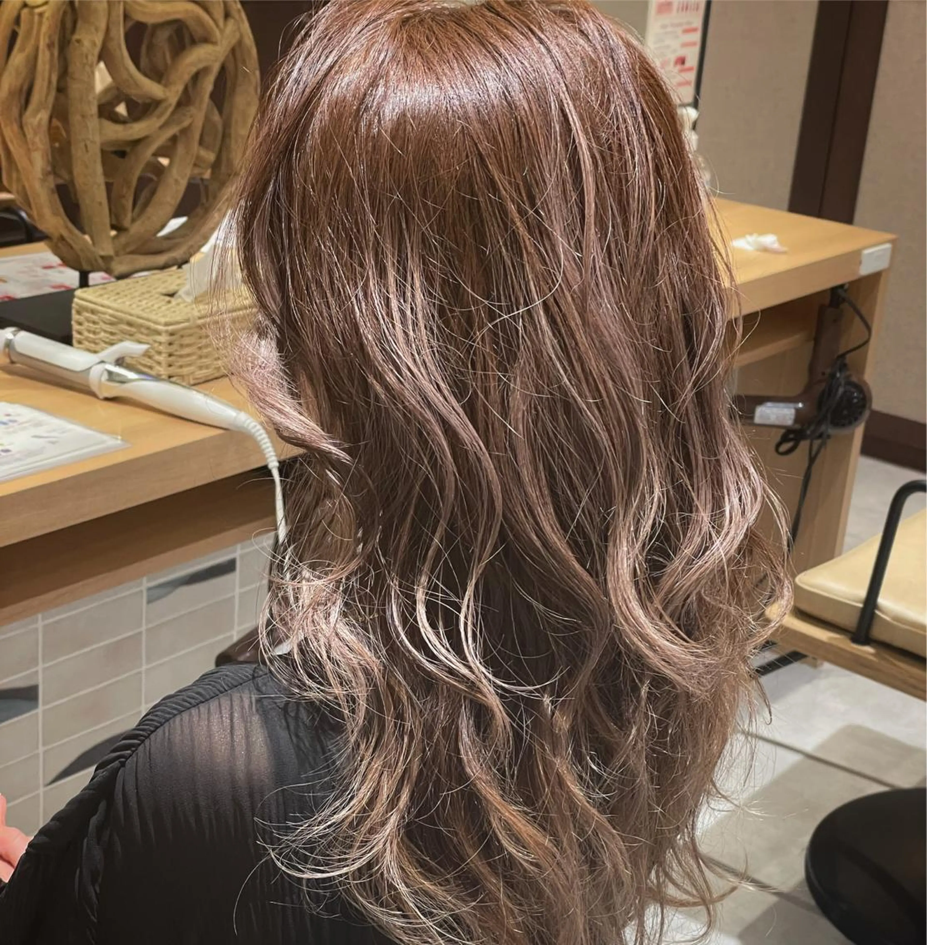 カラー バレイヤージュ ベージュカラー ブリーチ 高木 櫻のヘアスタイル