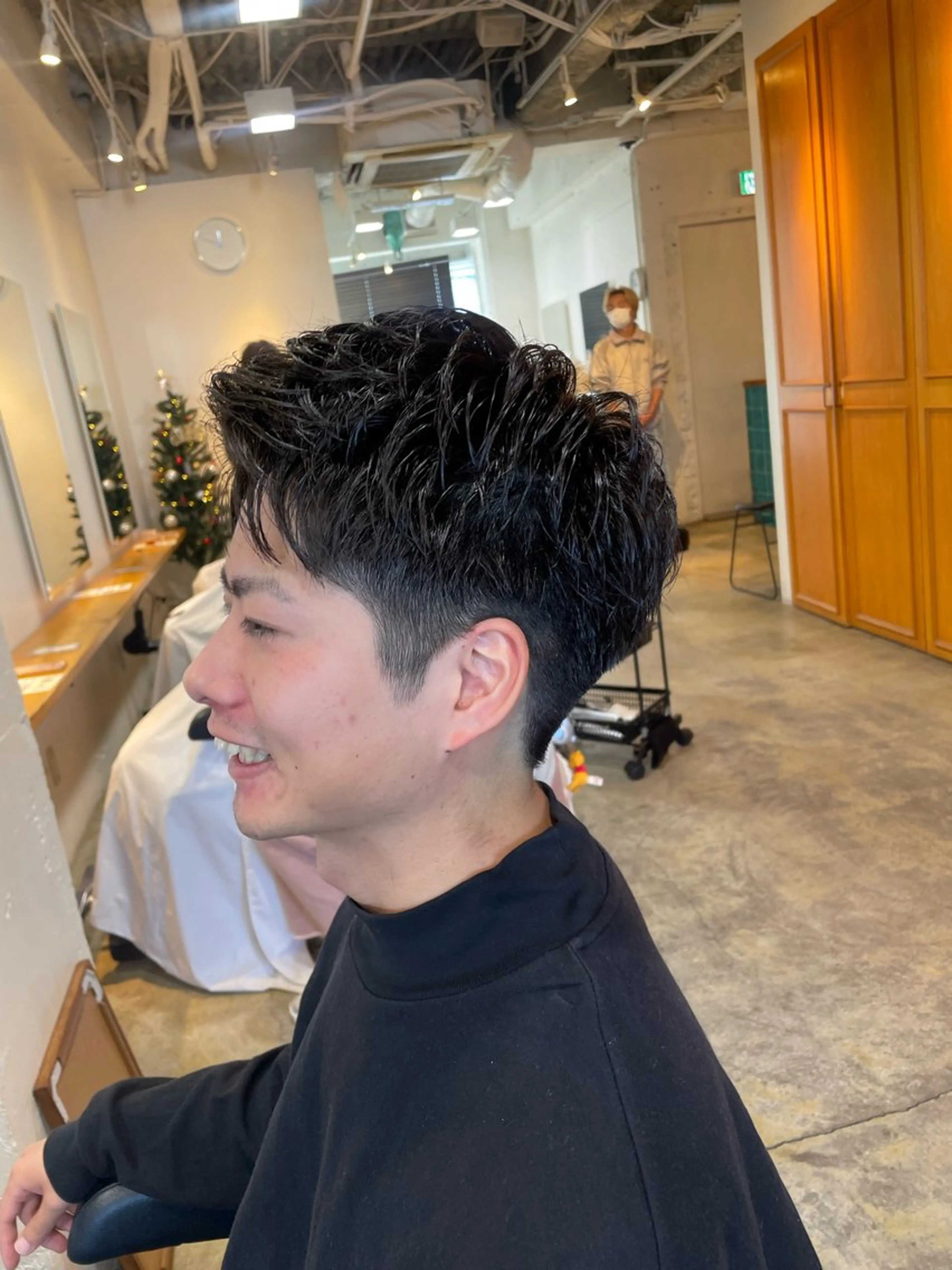 ショート パーマ メンズ RIN／韓国ヘア レイヤーカットのヘアスタイル