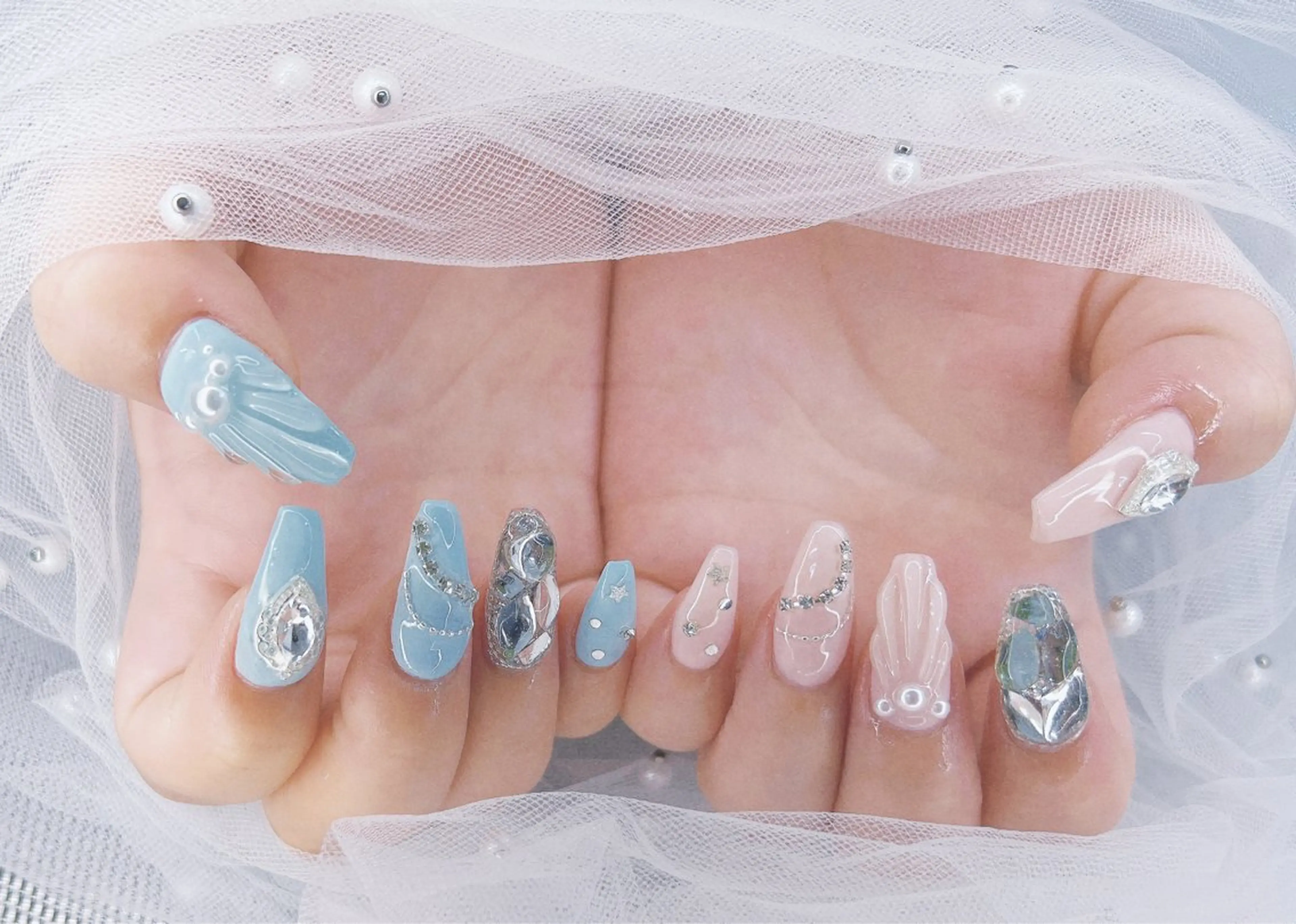 ネイル R nailsalon所属・R salonのネイルデザイン