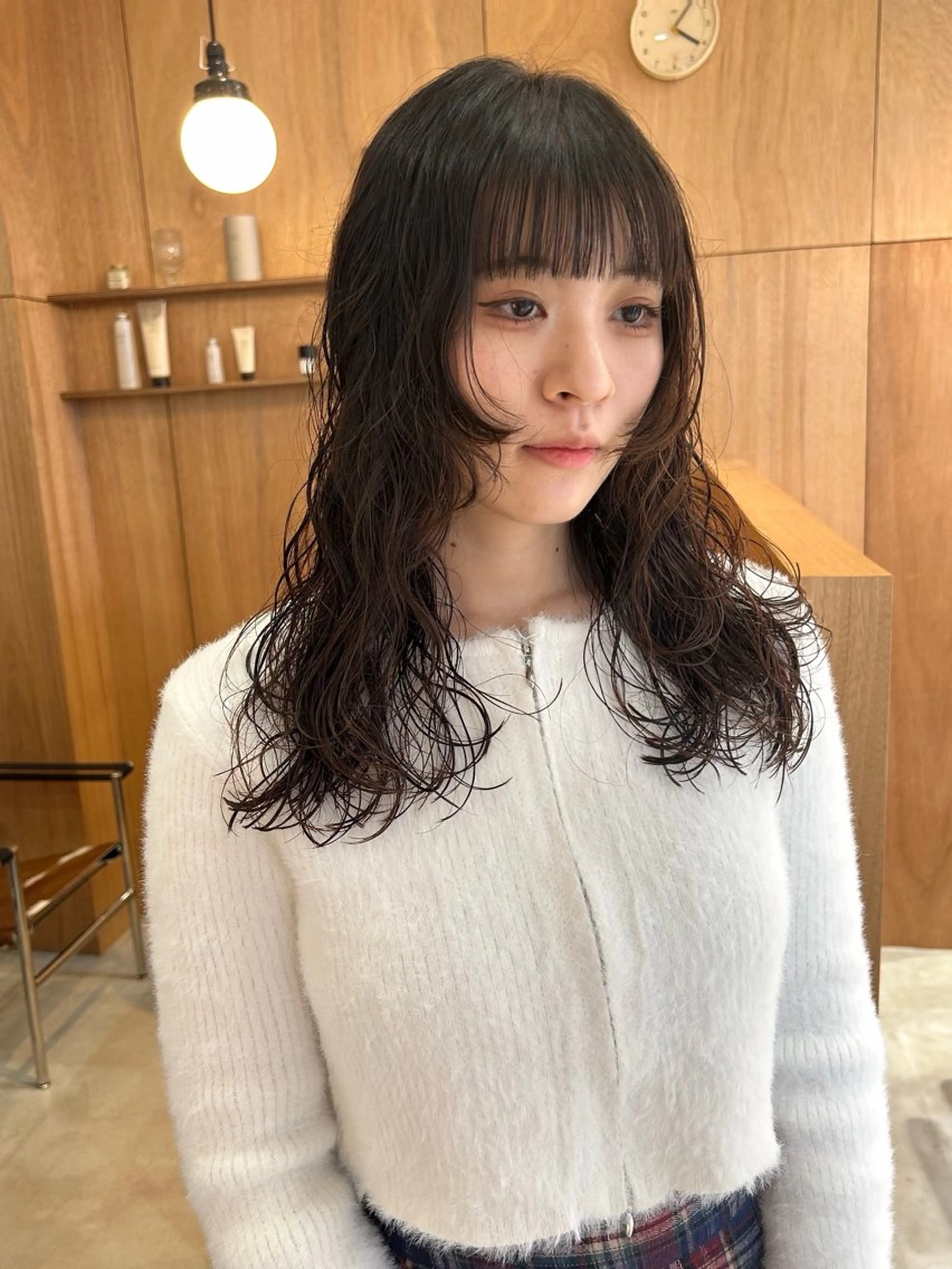 セミロング セミロングパーマ 顔まわりレイヤー 顔周りカット レイヤーカット カット パーマ トリートメント park white所属・古市 日菜のヘアスタイル