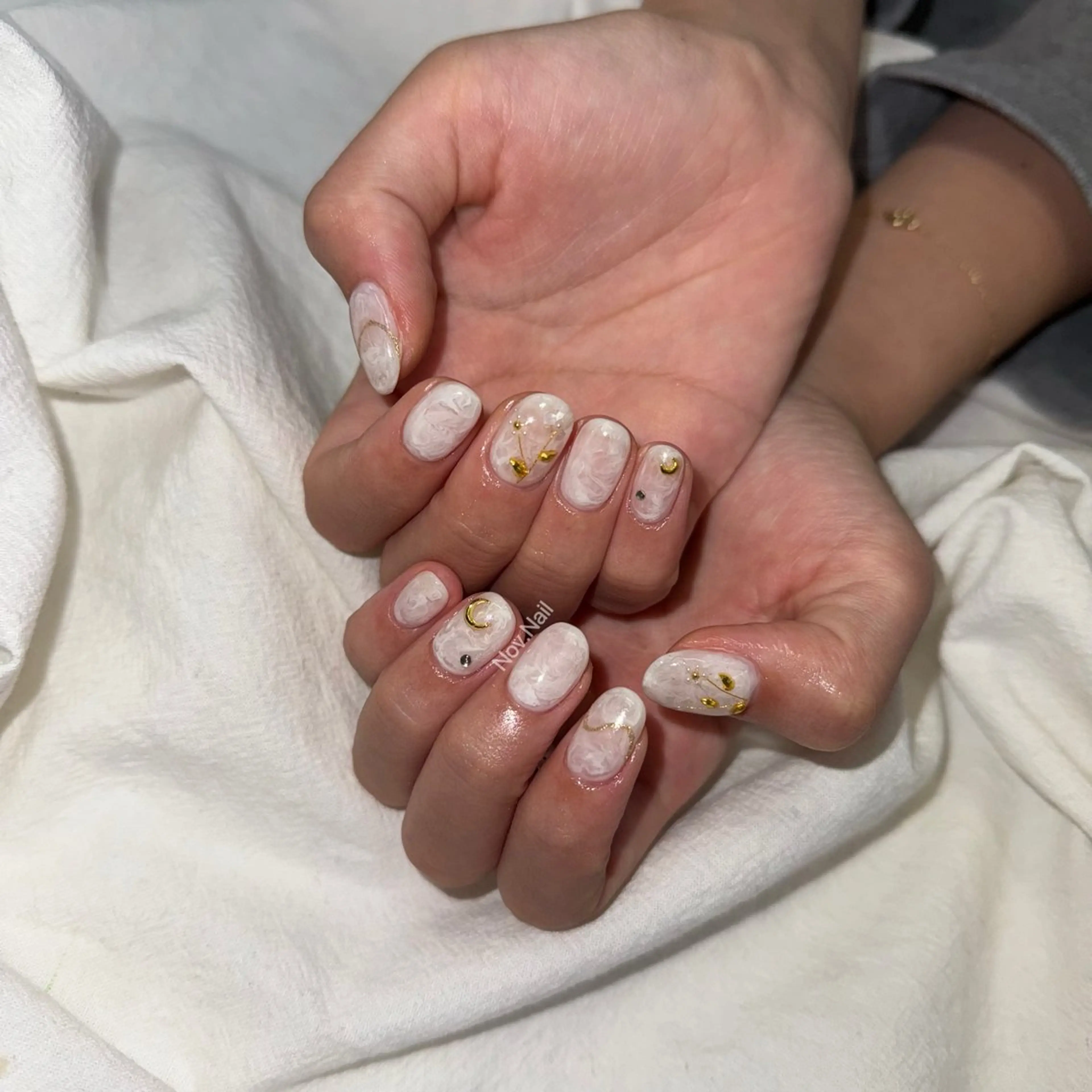 ネイル ハンドネイル ハンドケア Nov. ネイルサロンのネイルデザイン