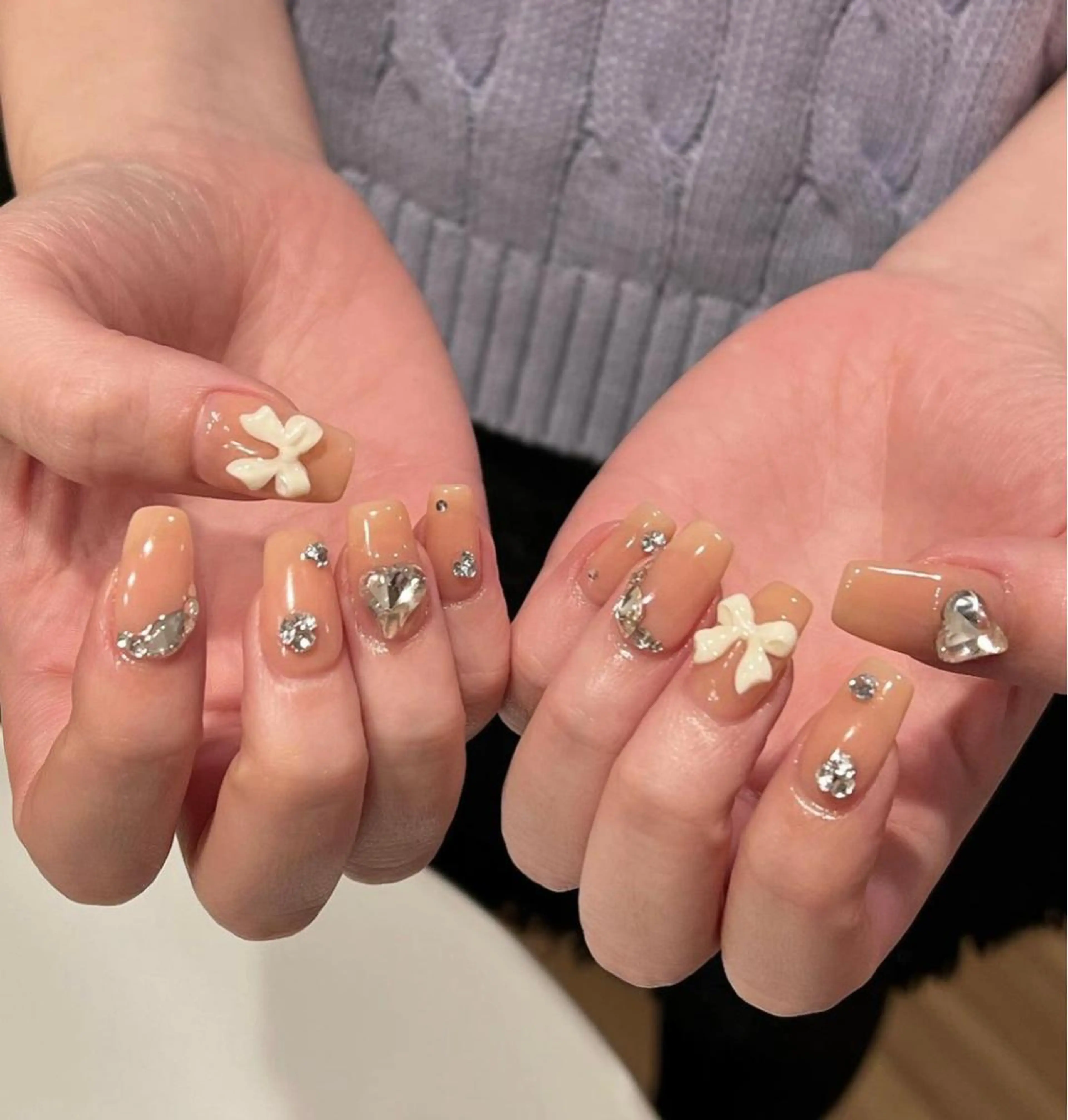 ネイル アイブロウ 眉カラー 眉毛ワックス脱毛 桜ネイル クリアネイル 長さ出し ハンドネイル Moana Nail 長さだし専門店のネイルデザイン