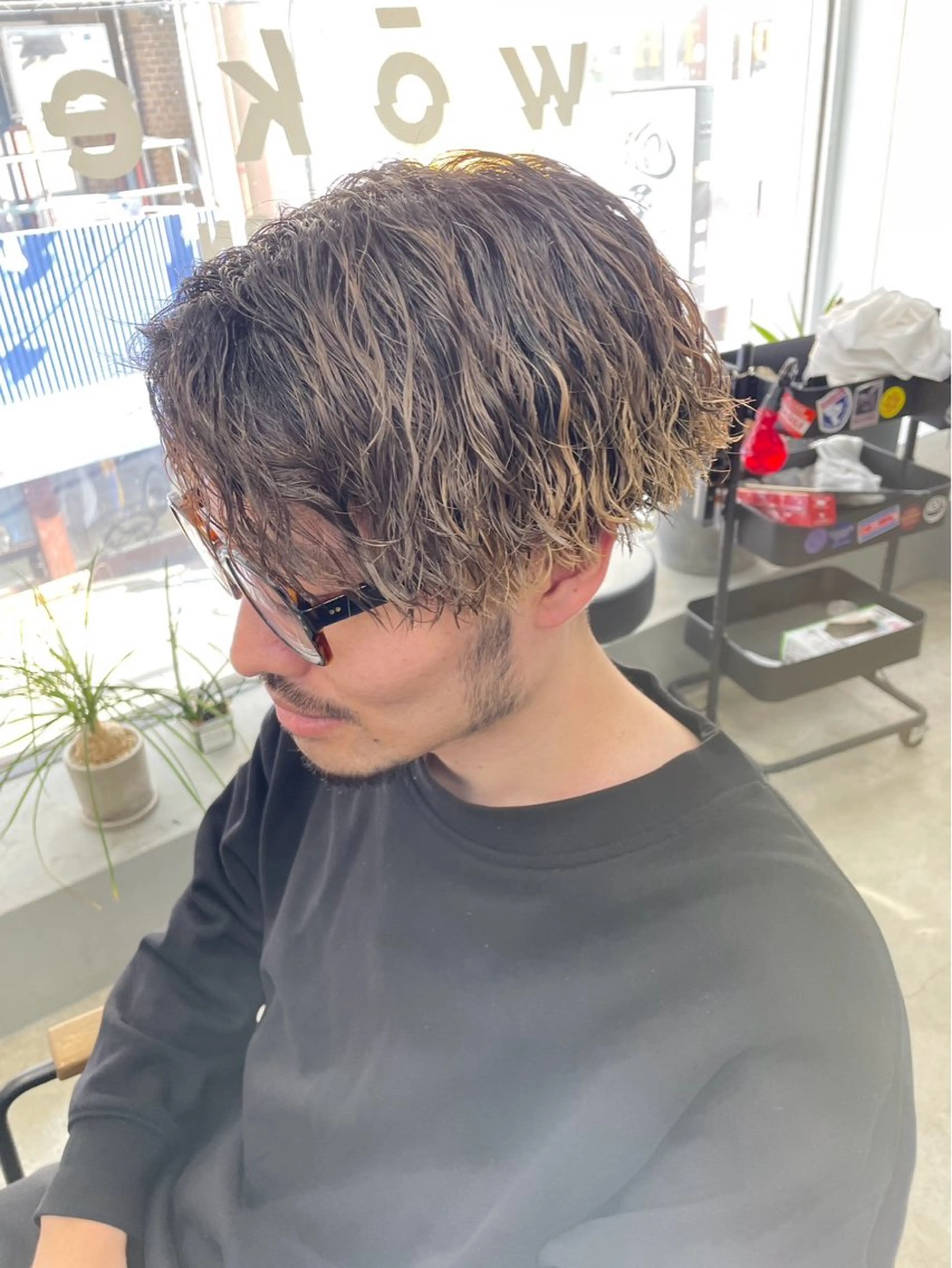 カラー パーマ メンズ カット パーマ メンズ専門サロン wokeのヘアスタイル