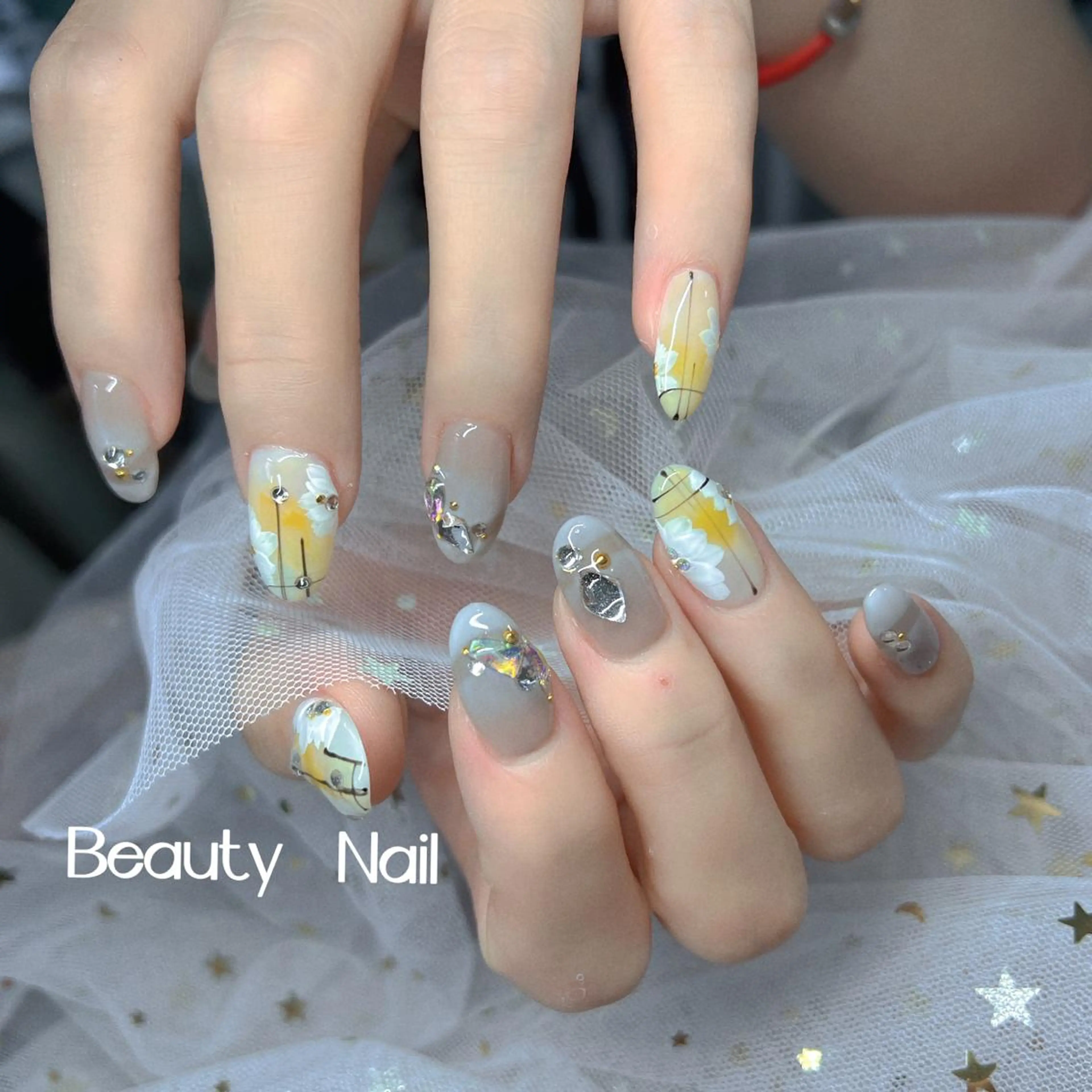 ネイル Moonstone Salon所属・Moonstone Salonのネイルデザイン