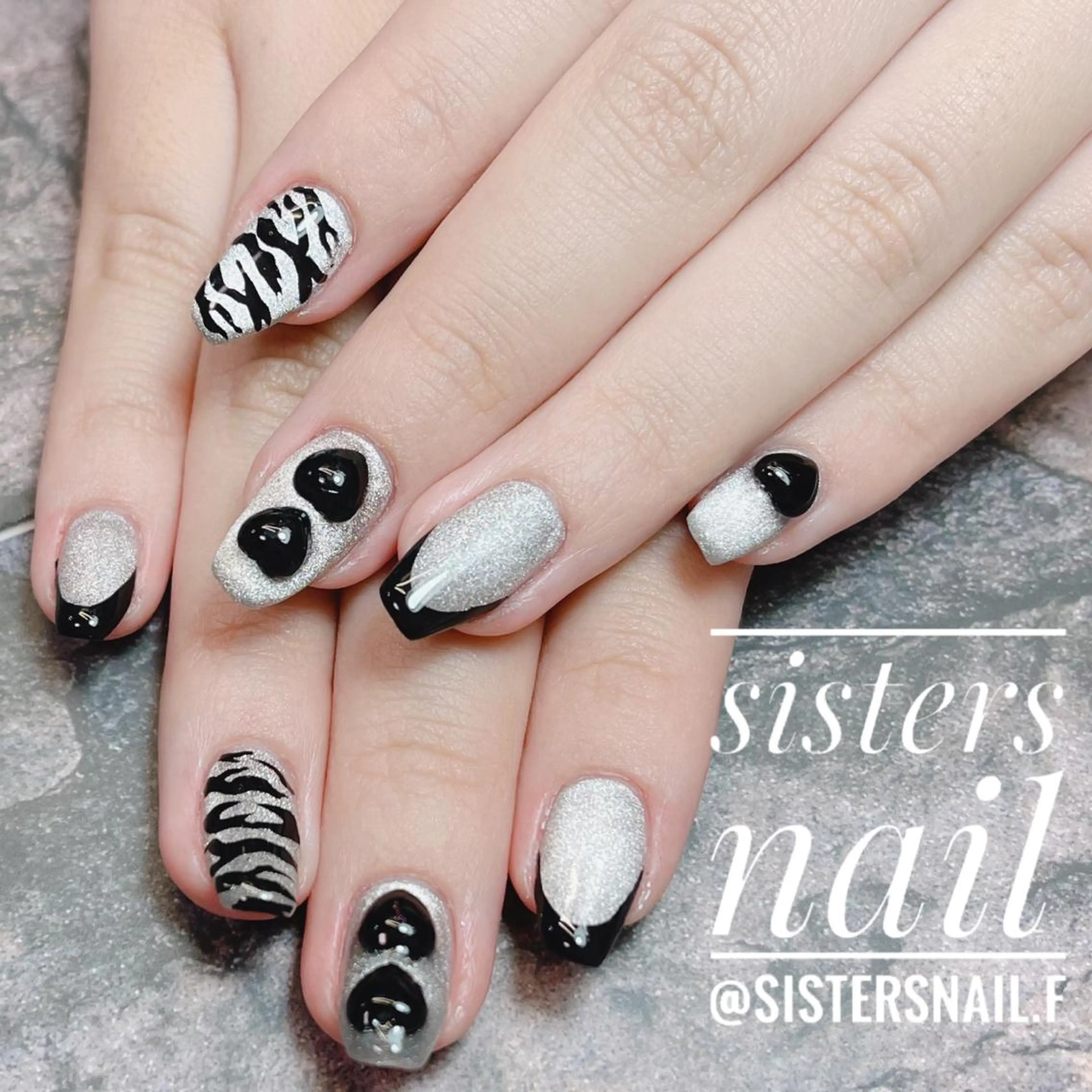 ネイル アニマル柄 アートネイル フレンチネイル ハート マグネットネイル sisters nail.fのネイルデザイン
