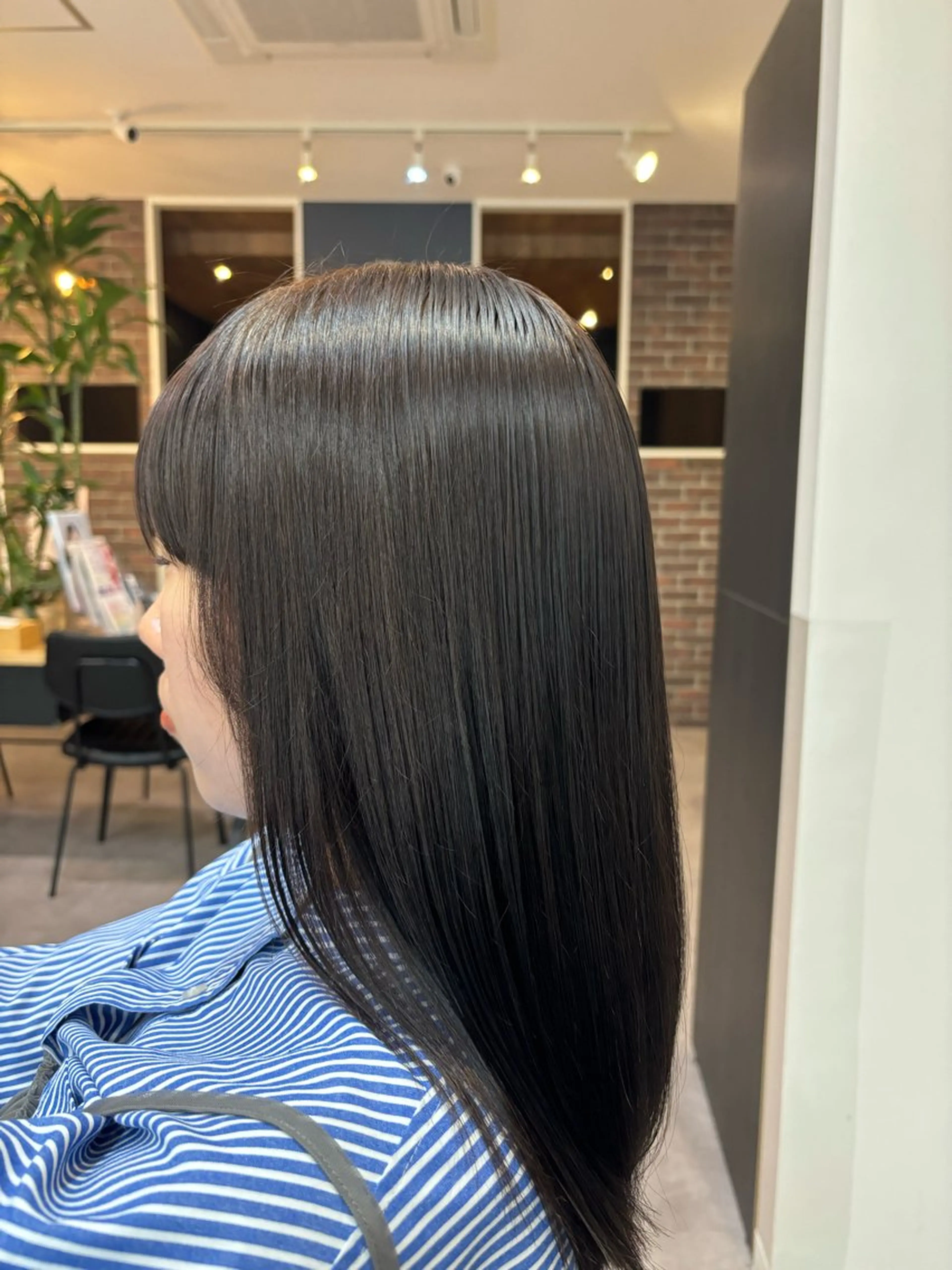 セミロング 縮毛矯正 脇田 光樹のヘアスタイル