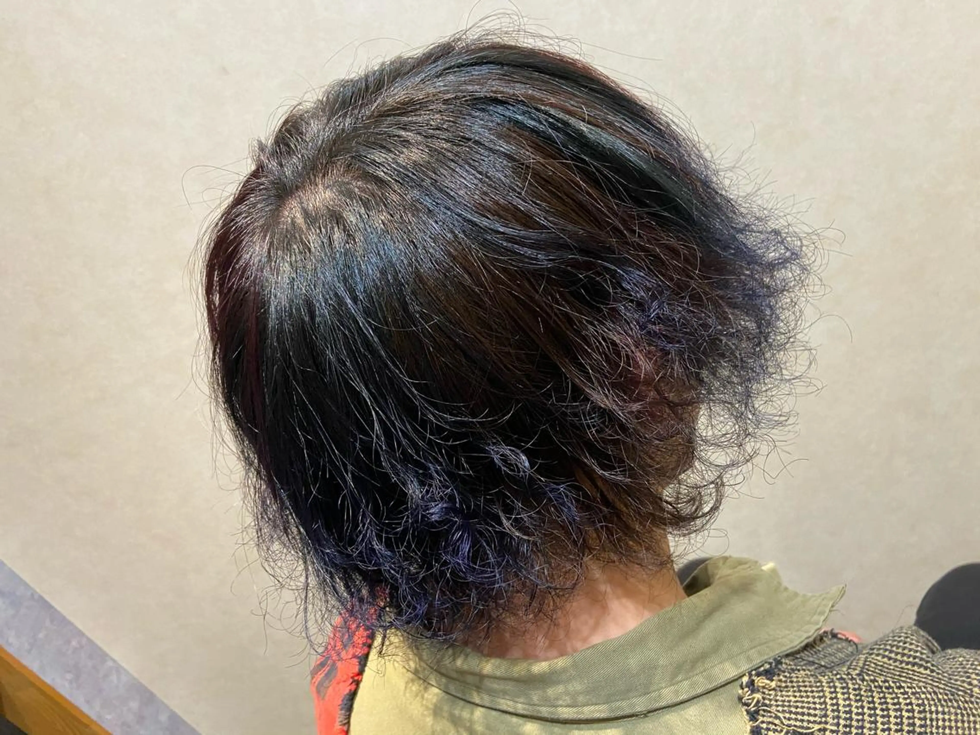 カラー 中嶋 ナカジマのヘアスタイル