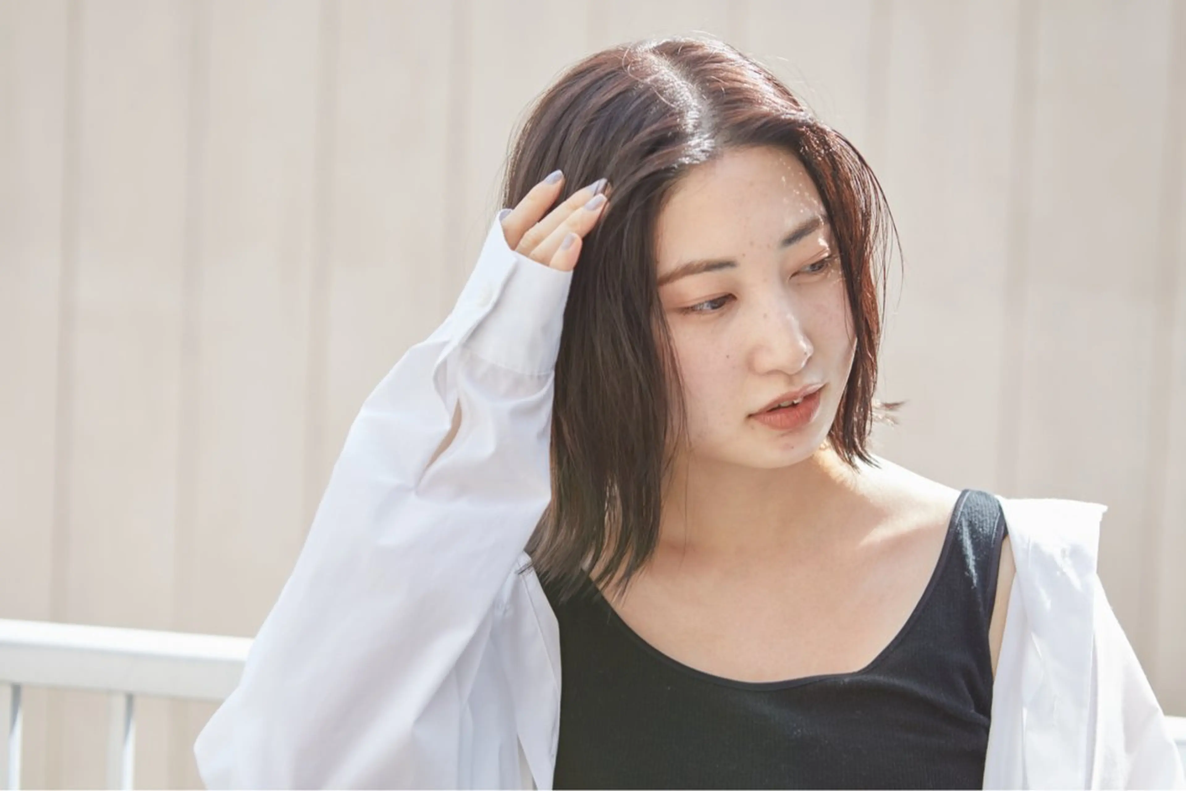 ミディアム カラー イルミナカラー 𝙱𝙻𝙴𝙽 𝚋𝚢 𝚍𝚘𝚝.所属・🤍BLEN 窓🤍のヘアスタイル