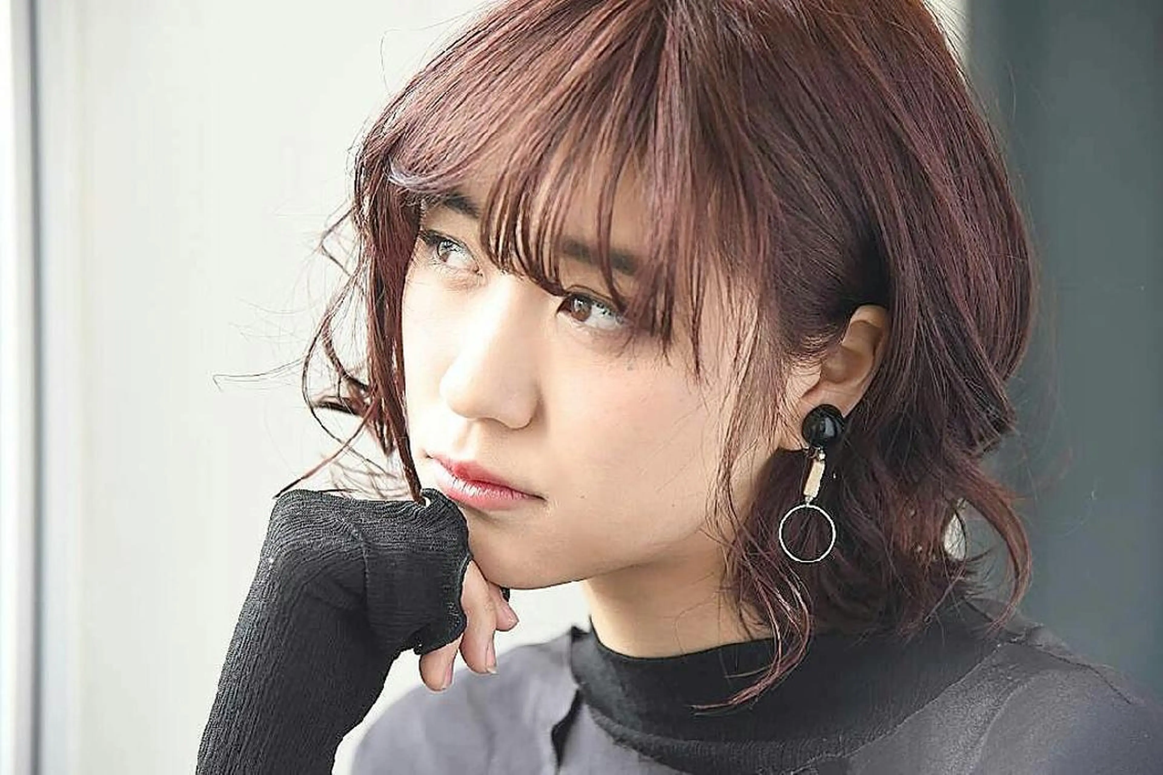 ミディアム パーマ カラー ミディアムパーマ ピンクカラー バイオレットカラー オルチャンヘア カット ヘアカラー トリートメント AKAMEE 表参道所属・✨360°褒められ ヘア✨️井上雄輝のヘアスタイル