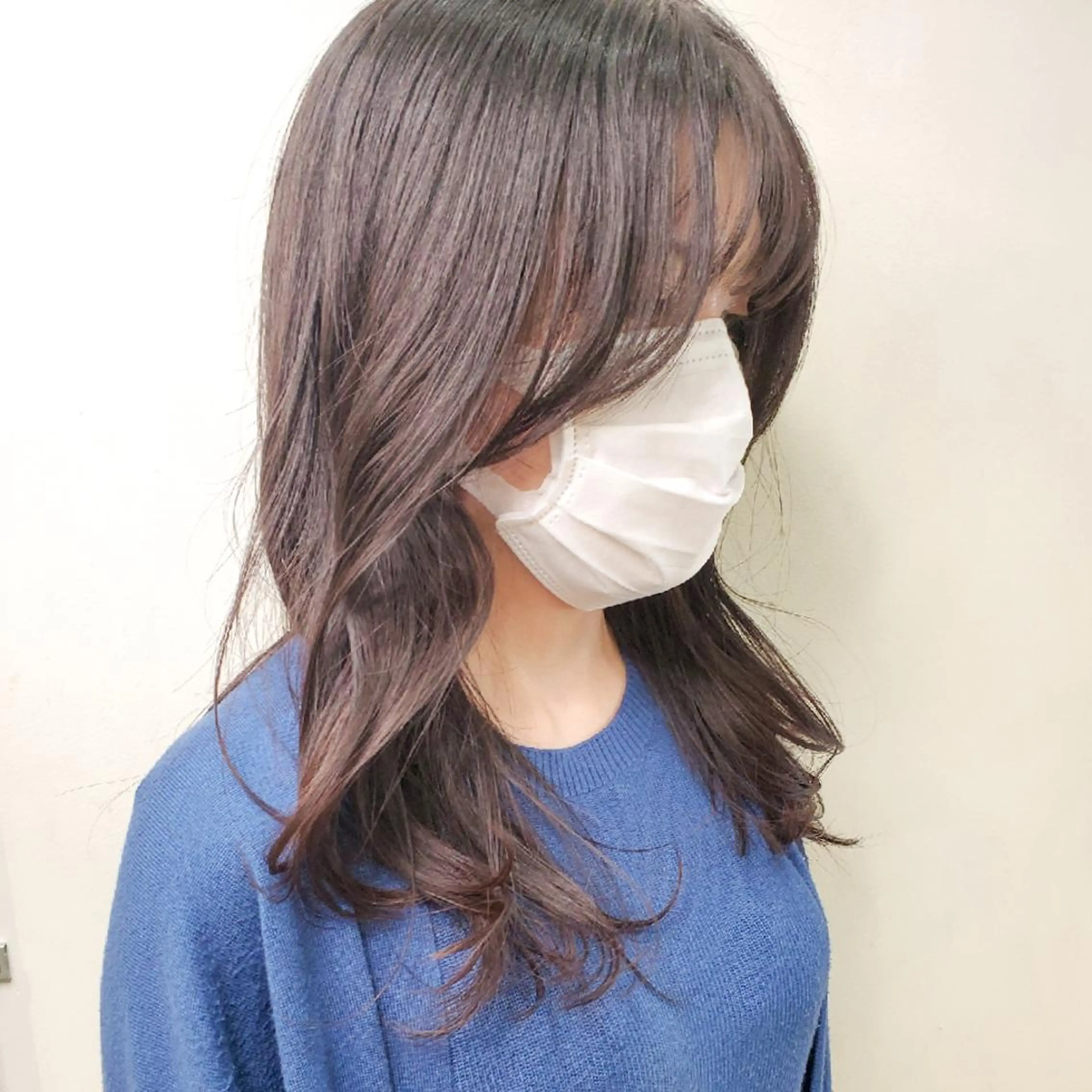 ミディアム 顔周りカット レイヤーカット 韓国レイヤー　 suzuのヘアスタイル