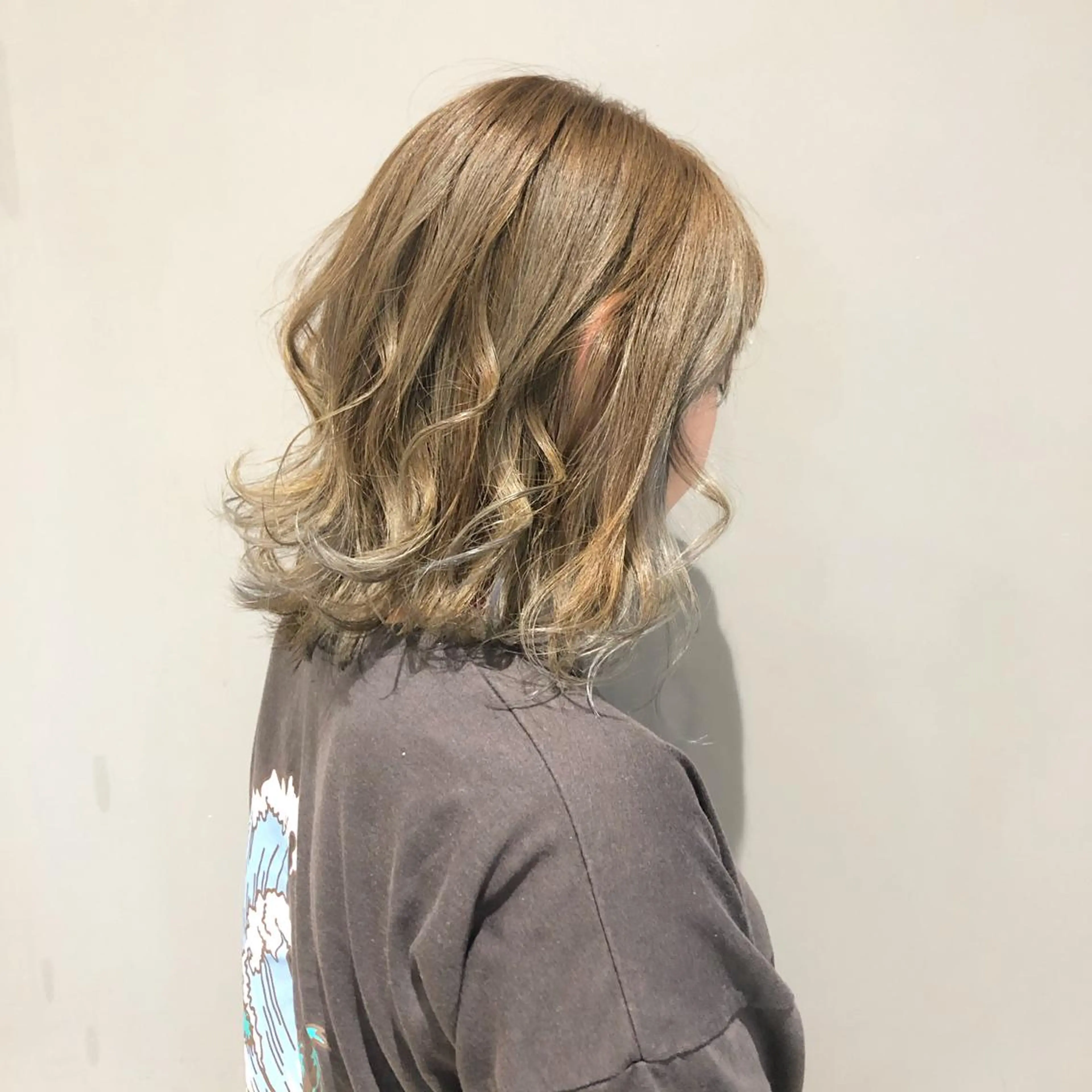 ミディアム カラー ヘアアレンジ 吉野 優子のマツエク・マツパデザイン