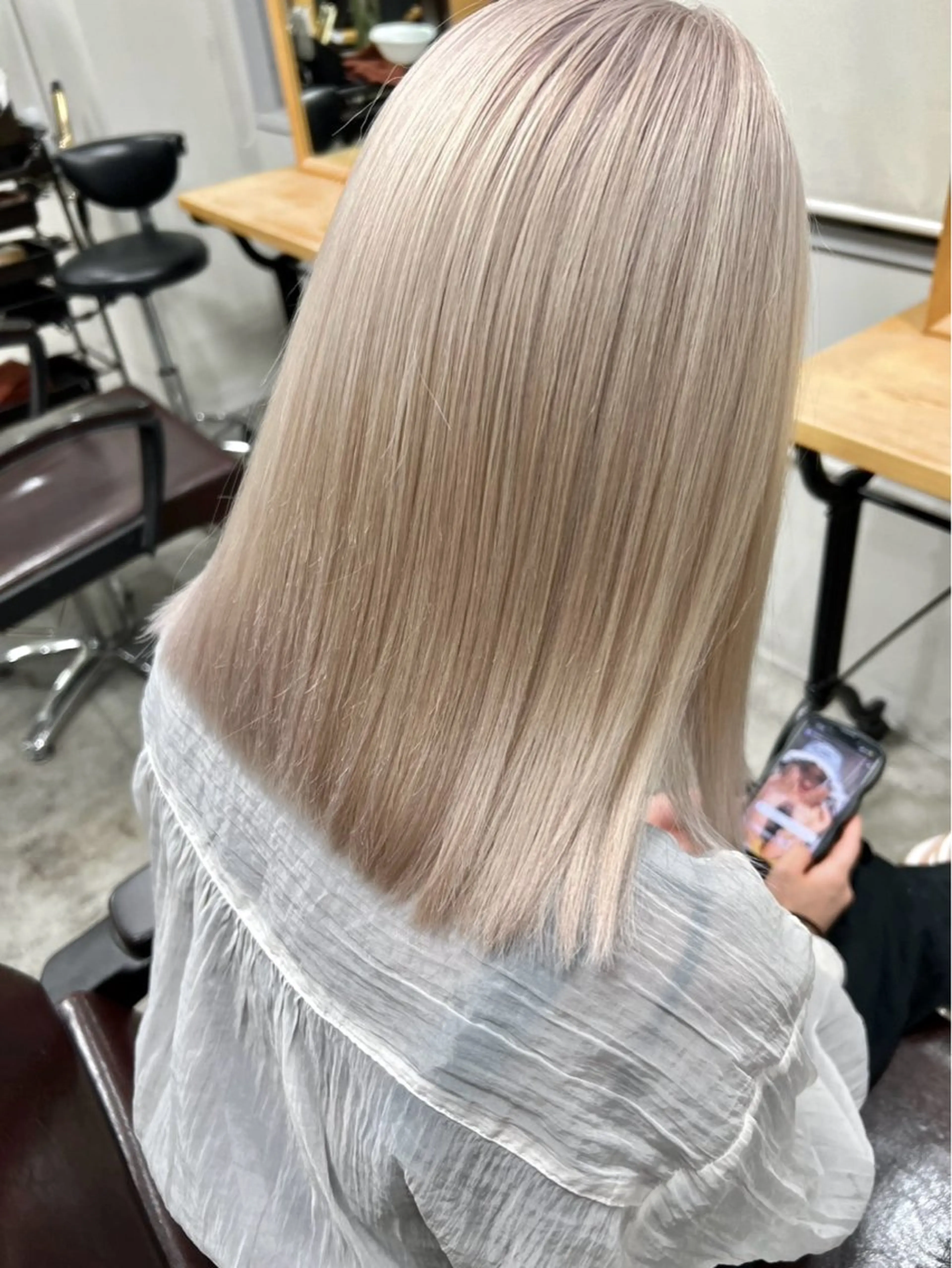 ブリーチ上級者メニュー⭐️理想の質感エフェクトブリーチで切れ毛無し！(カット＋ダブルカラー＋トリートメント)の写真