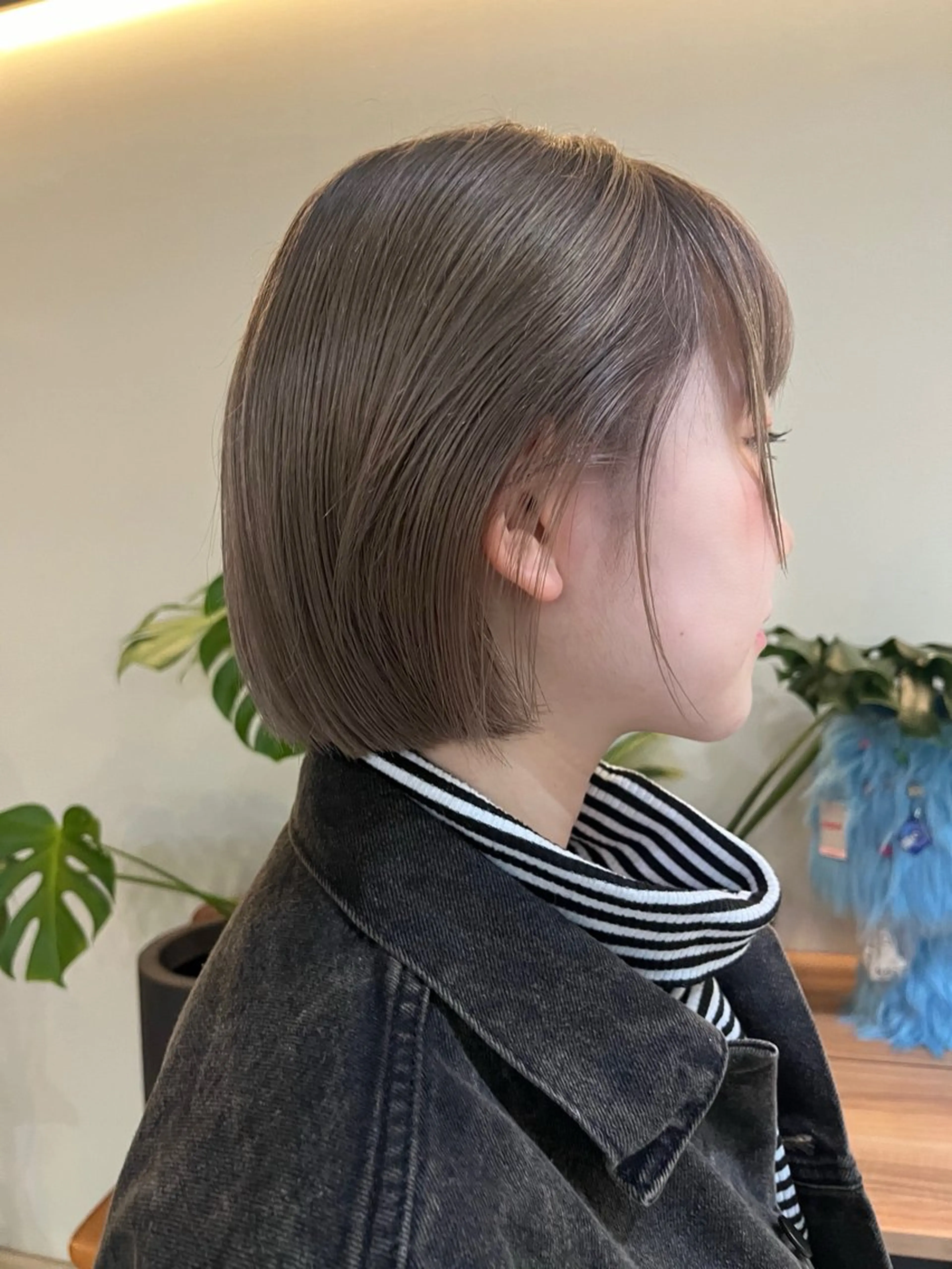 ショート ボブ 顔まわりレイヤー レイヤーカット カット ヘアカラー レイヤーカット\ウル フ　chinatsuのヘアスタイル