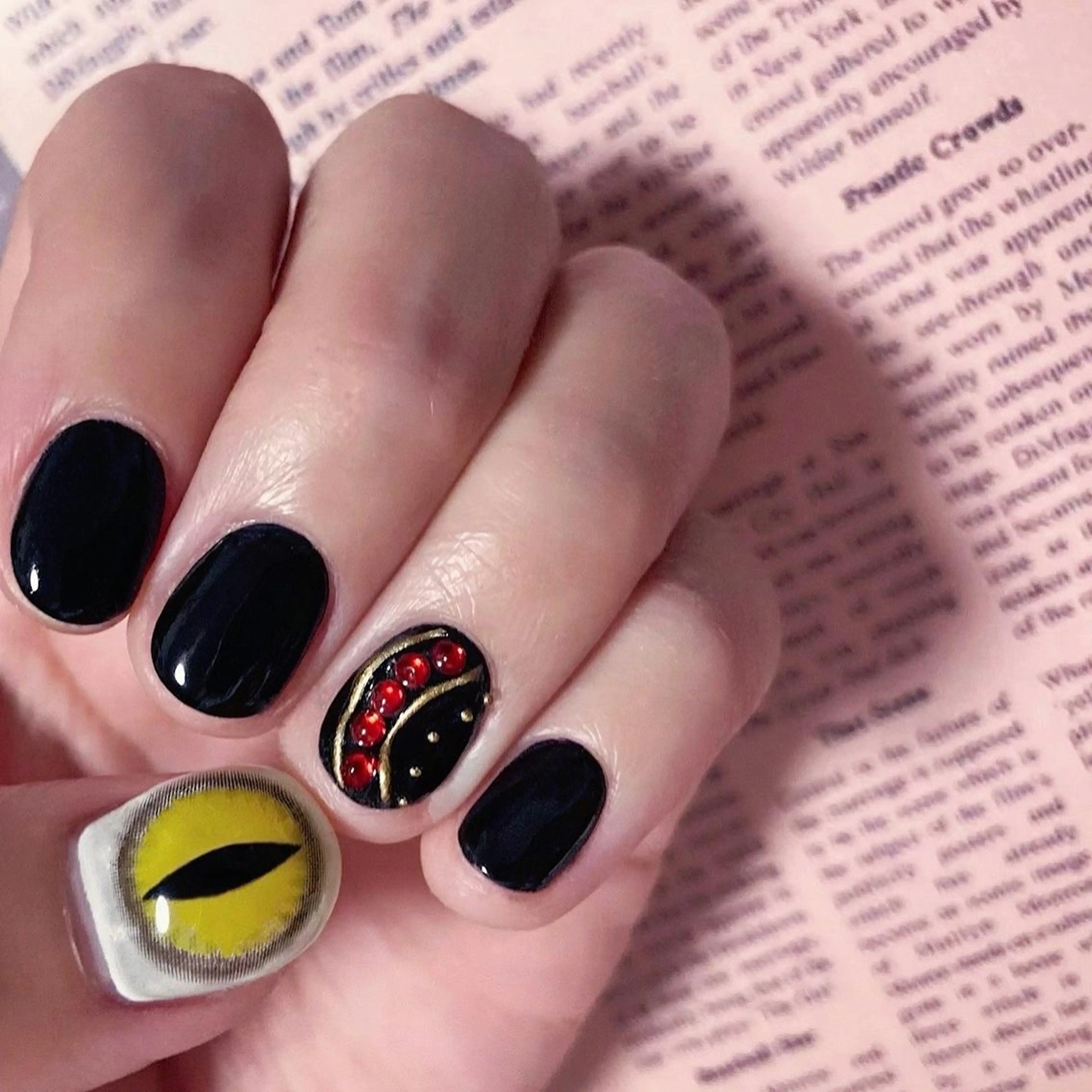 ネイル NOIROUGE所属・NOI ROUGEのネイルデザイン