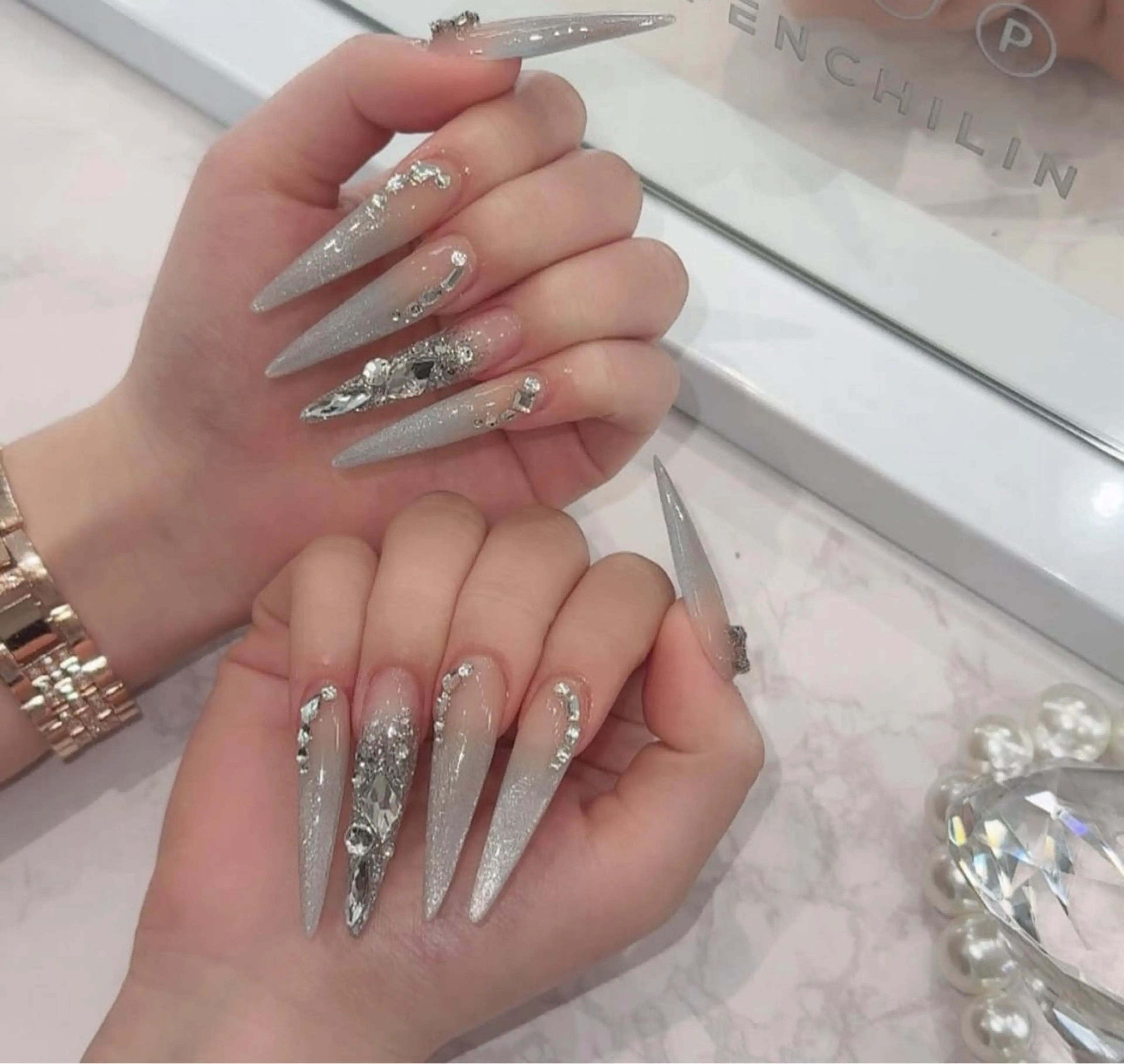 ネイル ジェルネイル 韓国ネイル マグネットネイル ネイルチップ 冬ネイル ハンドネイル Lenie Nailのネイルデザイン