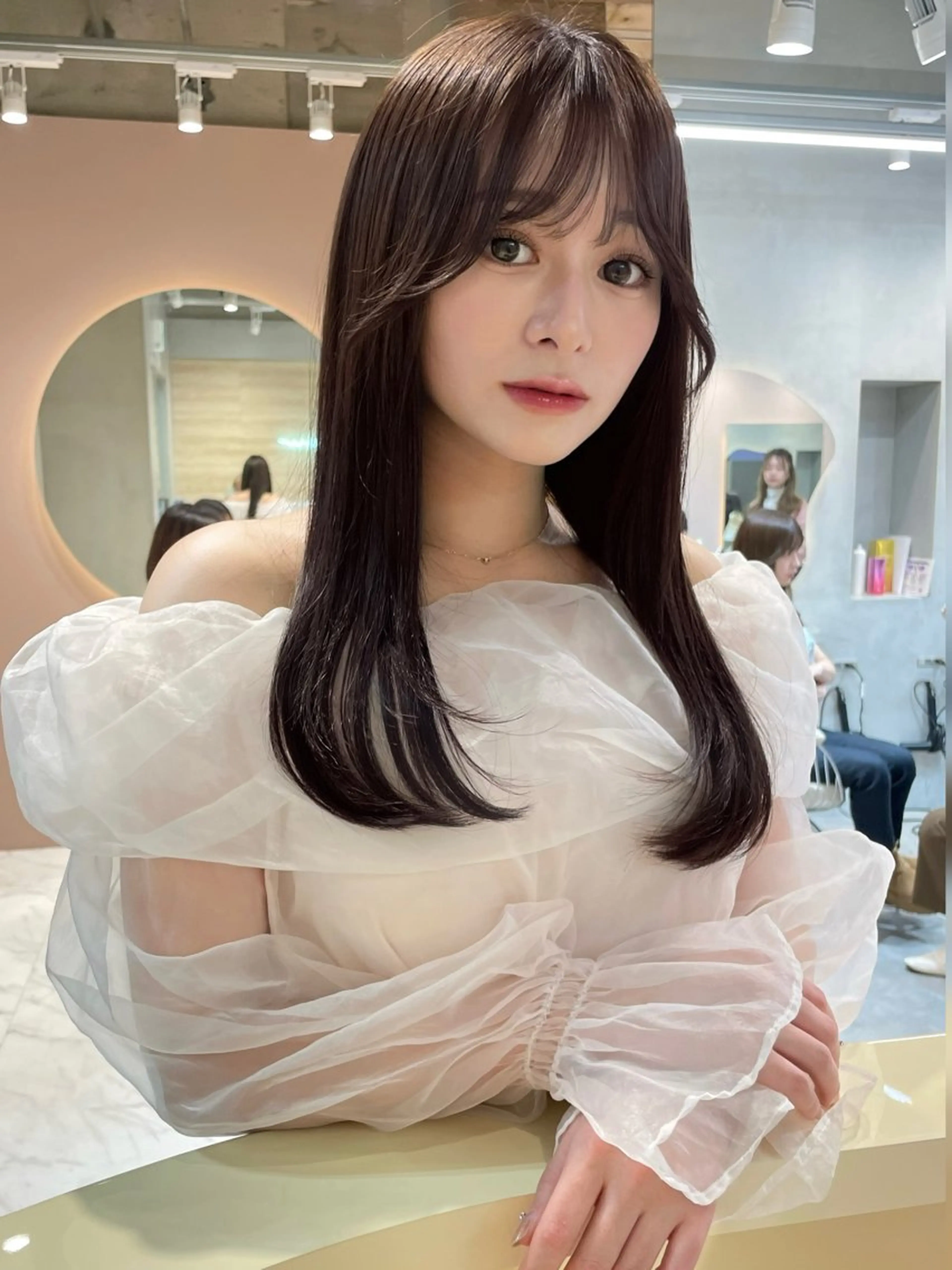 ロング チョコレートブラウン ピンクブラウン くびれヘア ヨシンモリ 韓国風ヘア カット ヘアカラー ささき すずねのヘアスタイル