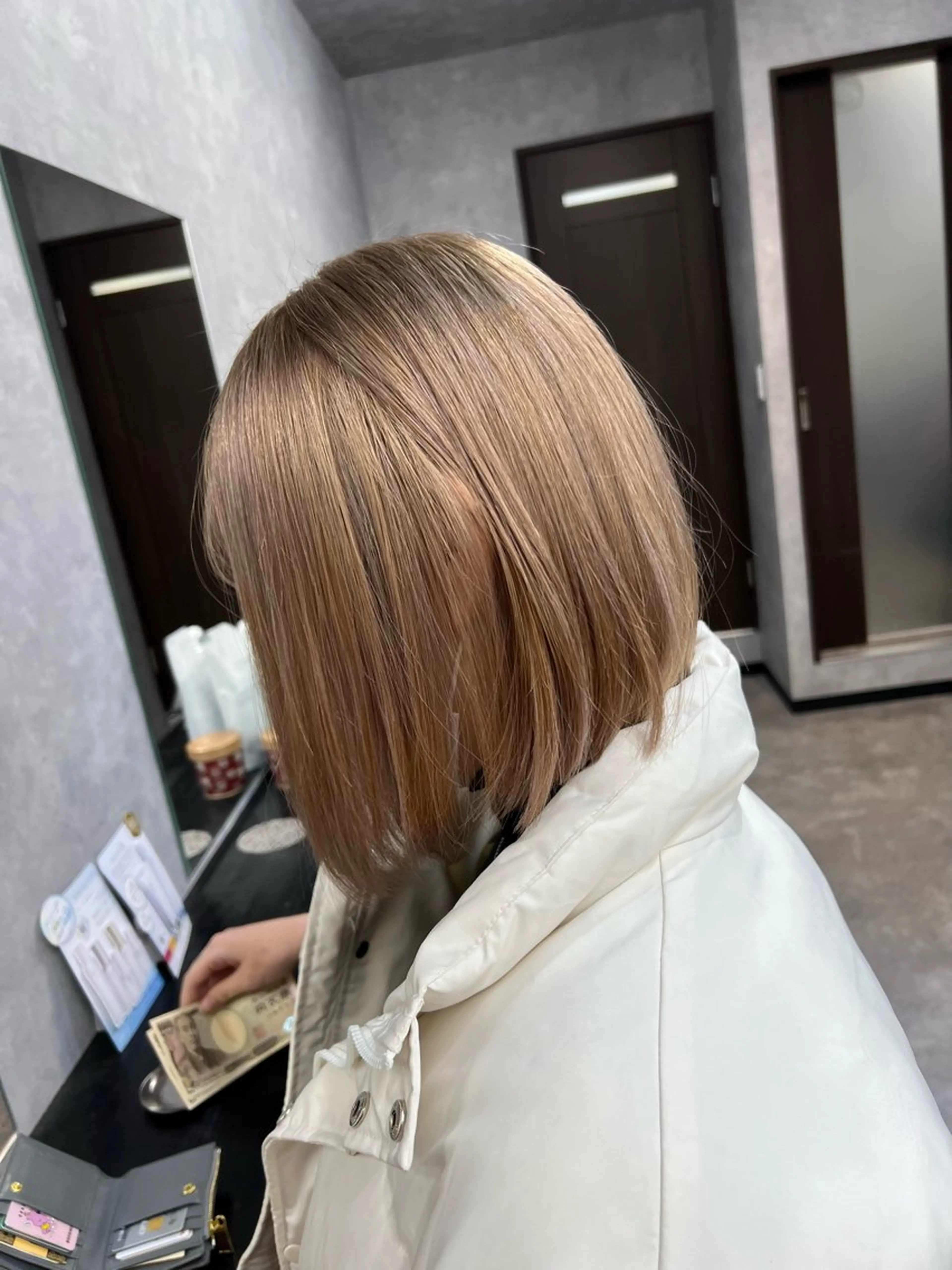 ショート ヘアカラー トリートメント フリーダムマティーニ所属・藤本 翔己のヘアスタイル