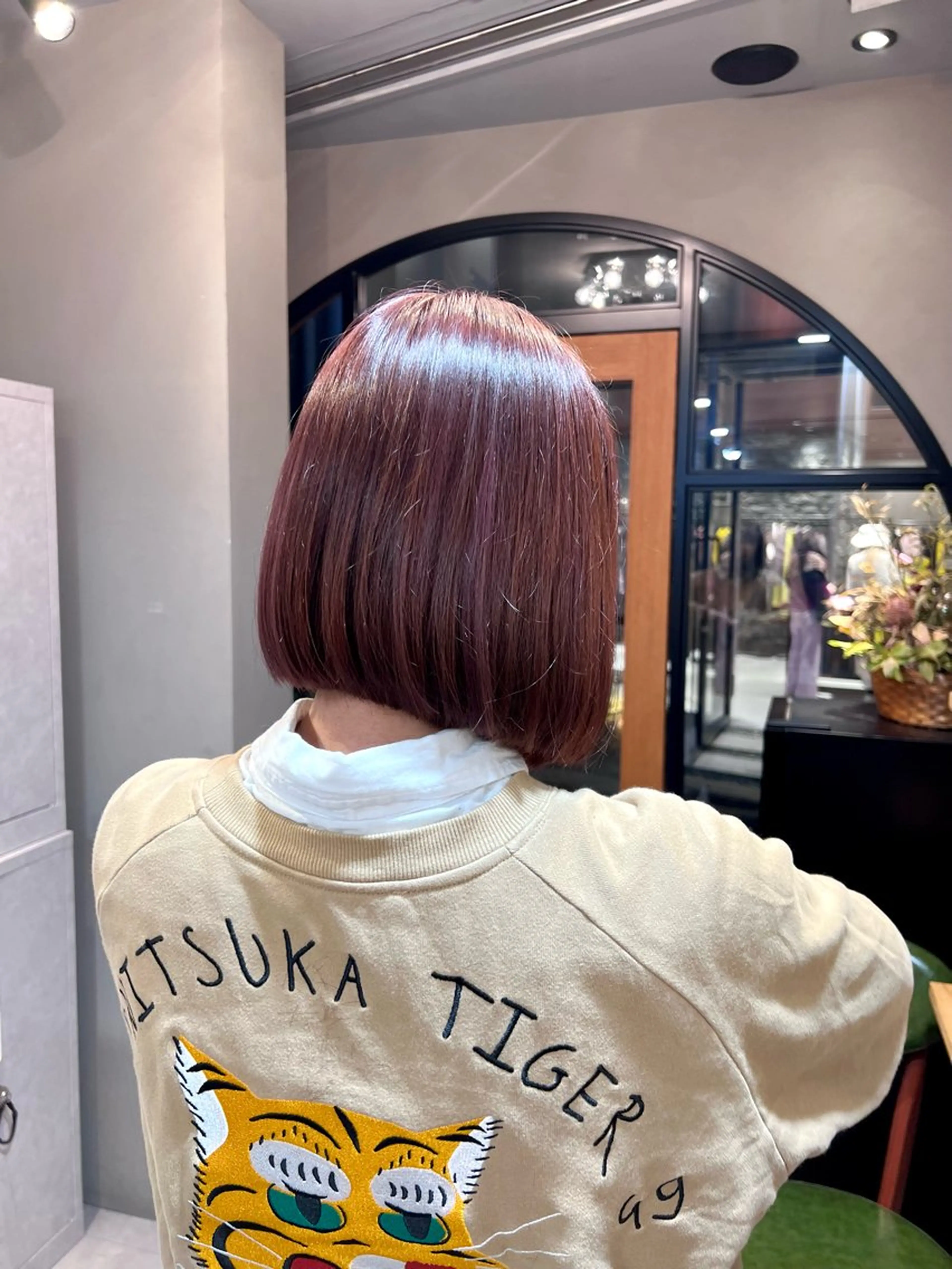 ショート カラー 切りっぱなしボブ ボブ 神戸ボブ✂️ ioe三宮/田 伸佳のヘアスタイル