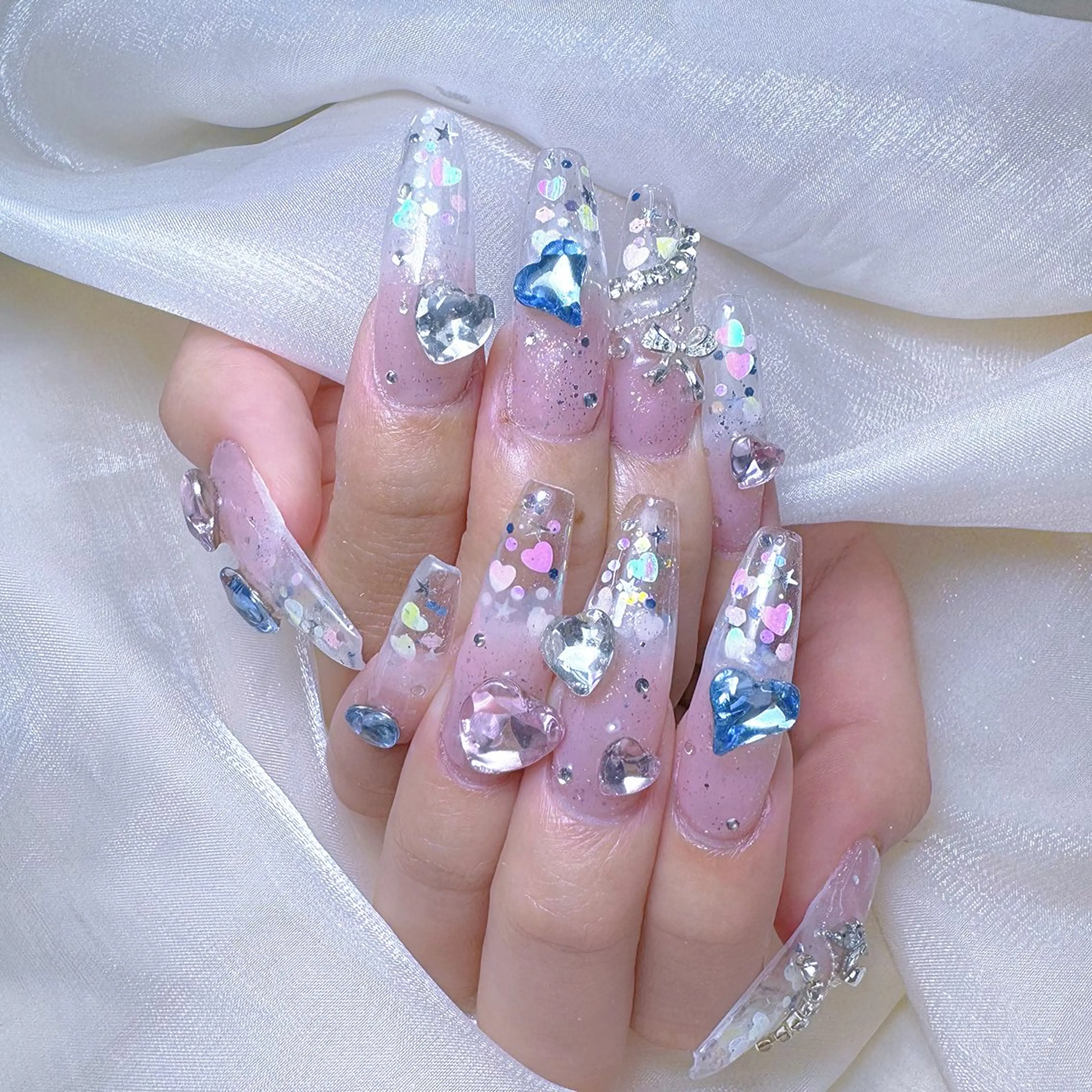 ネイル チークネイル クリアネイル ガーリー キラキラネイル 韓国ネイル ハンドネイル NailPrincess所属・princess スカルプ専門店のネイルデザイン