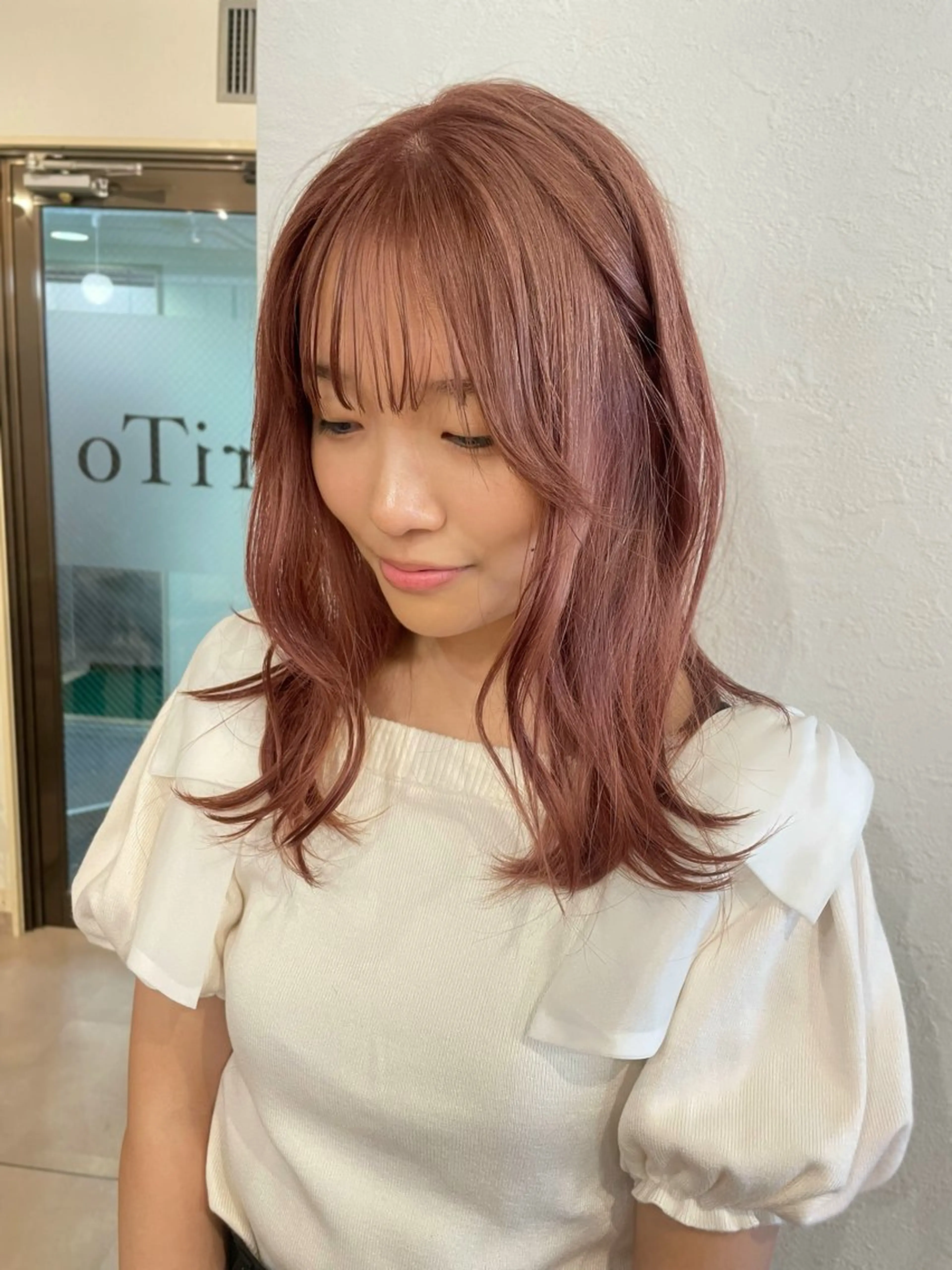 セミロング カラー ピンクカラー ヘアカラー ボブ/ショート/ 高発色カラー/満里奈のヘアスタイル