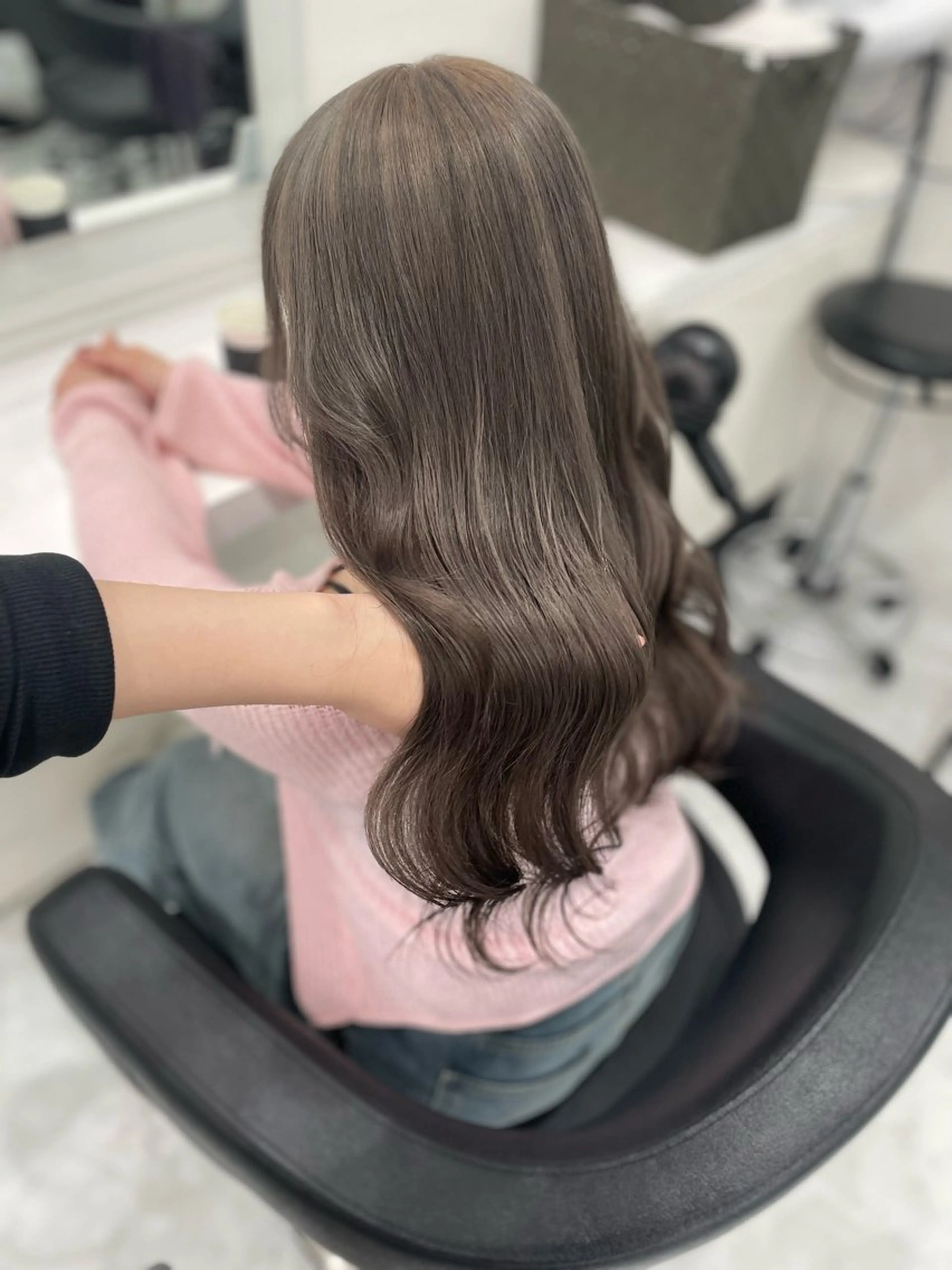 ロング 🤍韓国🤍大人っぽ ベージュ🤍ブラウンのヘアスタイル