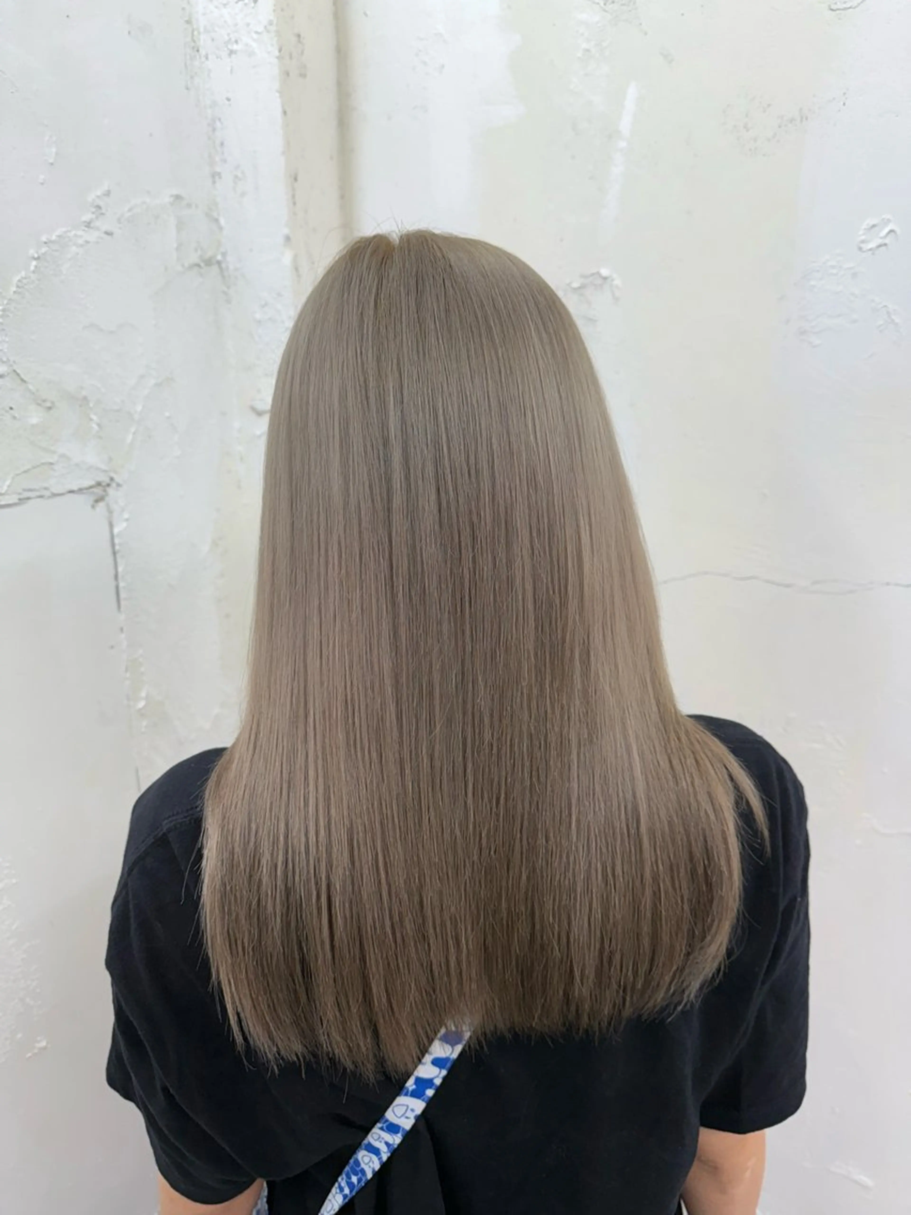 セミロング カラー ダブルカラー グレージュ ヘアカラー トリートメント ハル🫧難波羽 エクステ韓国ヘアのヘアスタイル