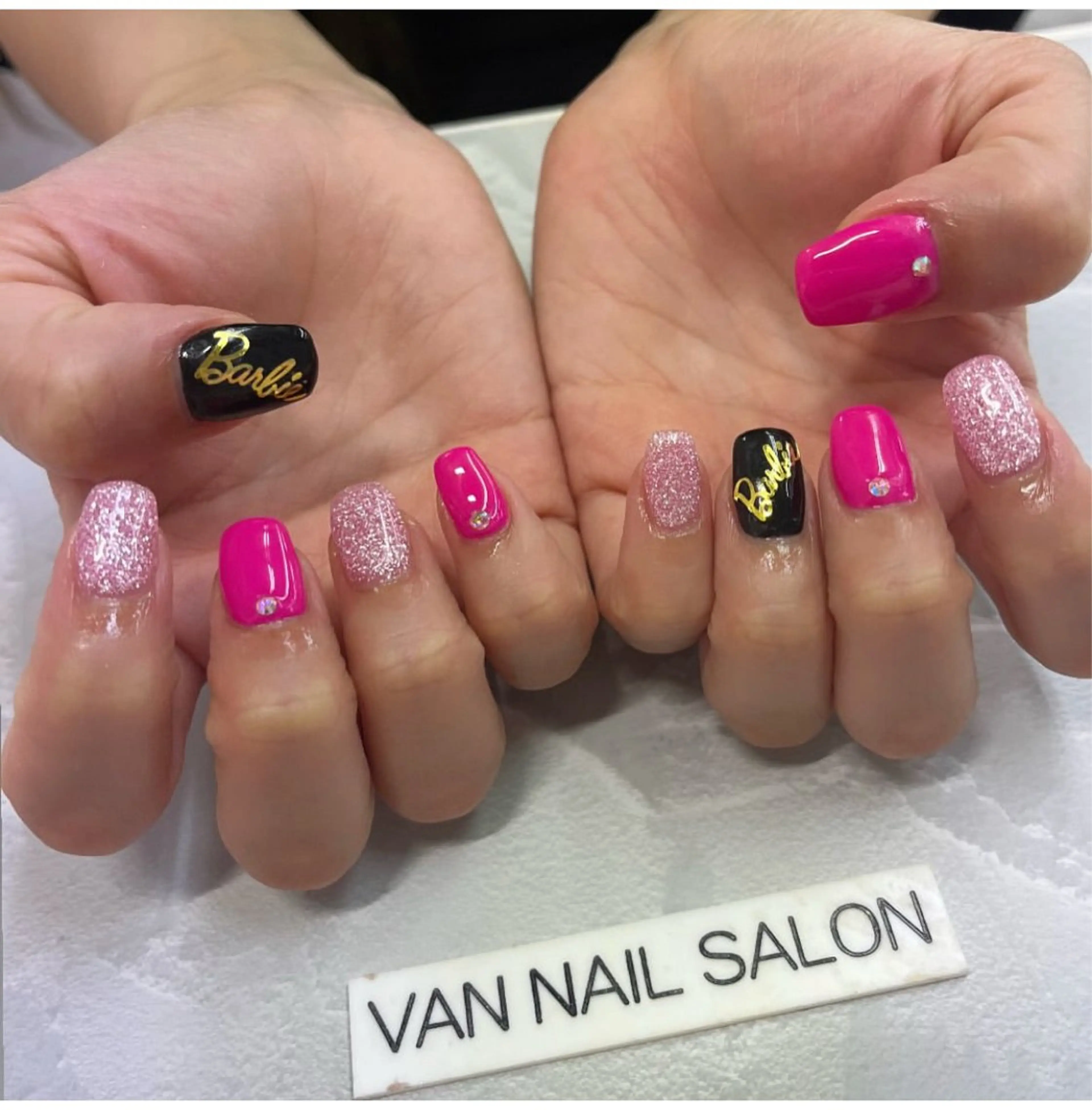 マツエク・マツパ ハンドネイル Van Nail 本厚木店所属・Van Nail Salonのネイルデザイン