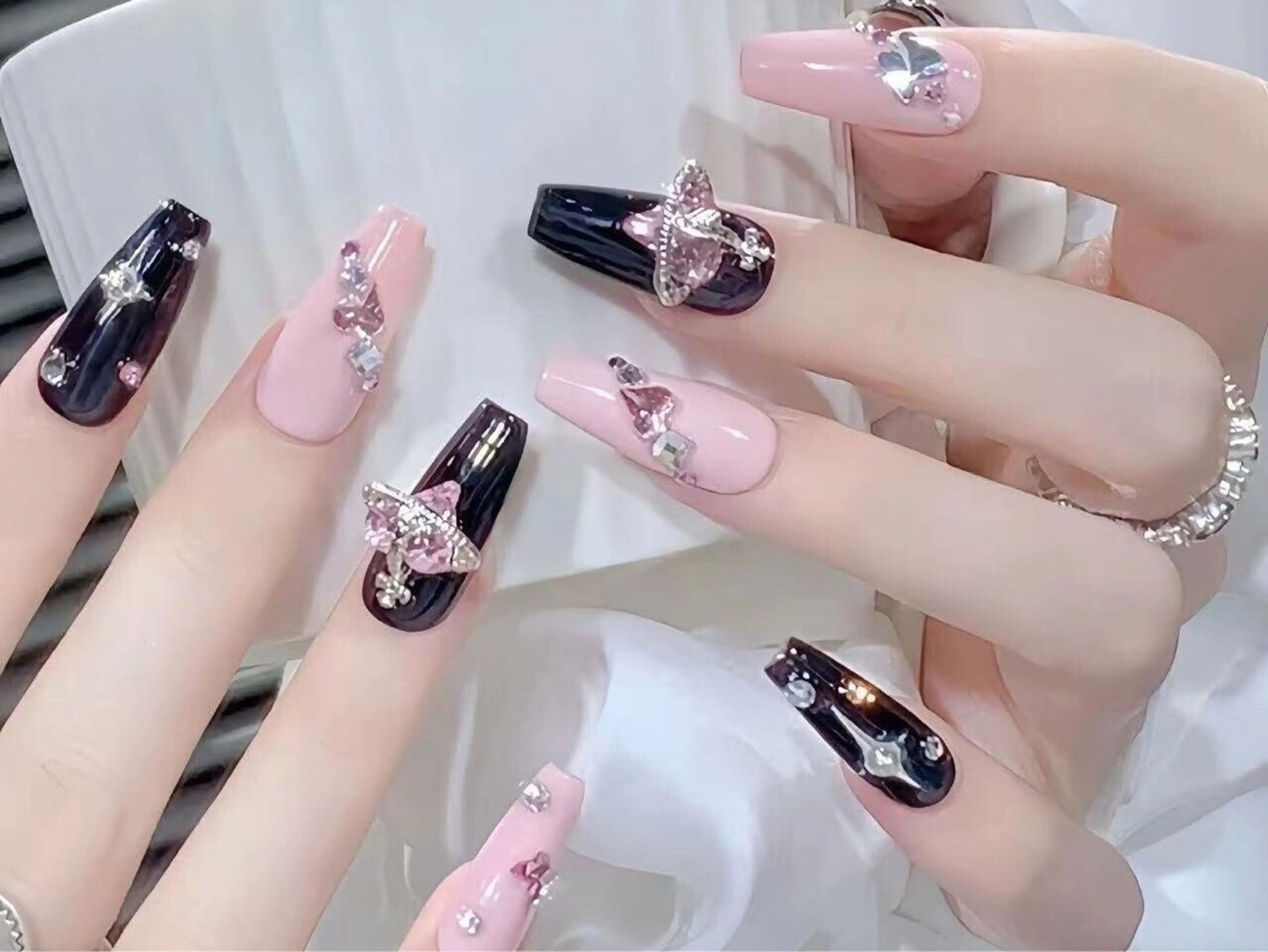 ネイル Eshin ネイルサロン所属・Eshin nail salonのネイルデザイン