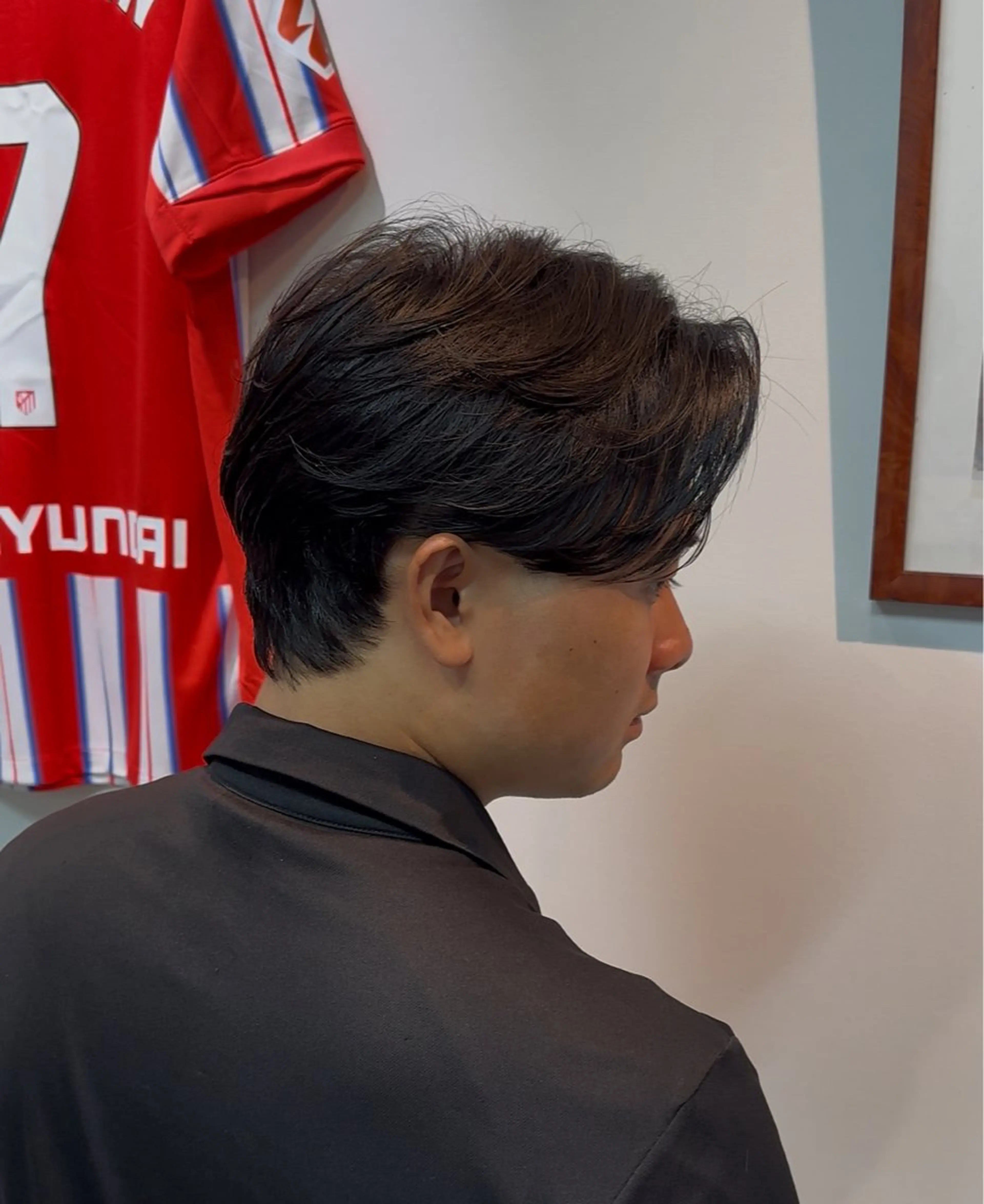メンズ カット 縮毛矯正 【1.NK】Solon船橋002号室所属・友野飛翔/メンズ特化 /センターパートのヘアスタイル