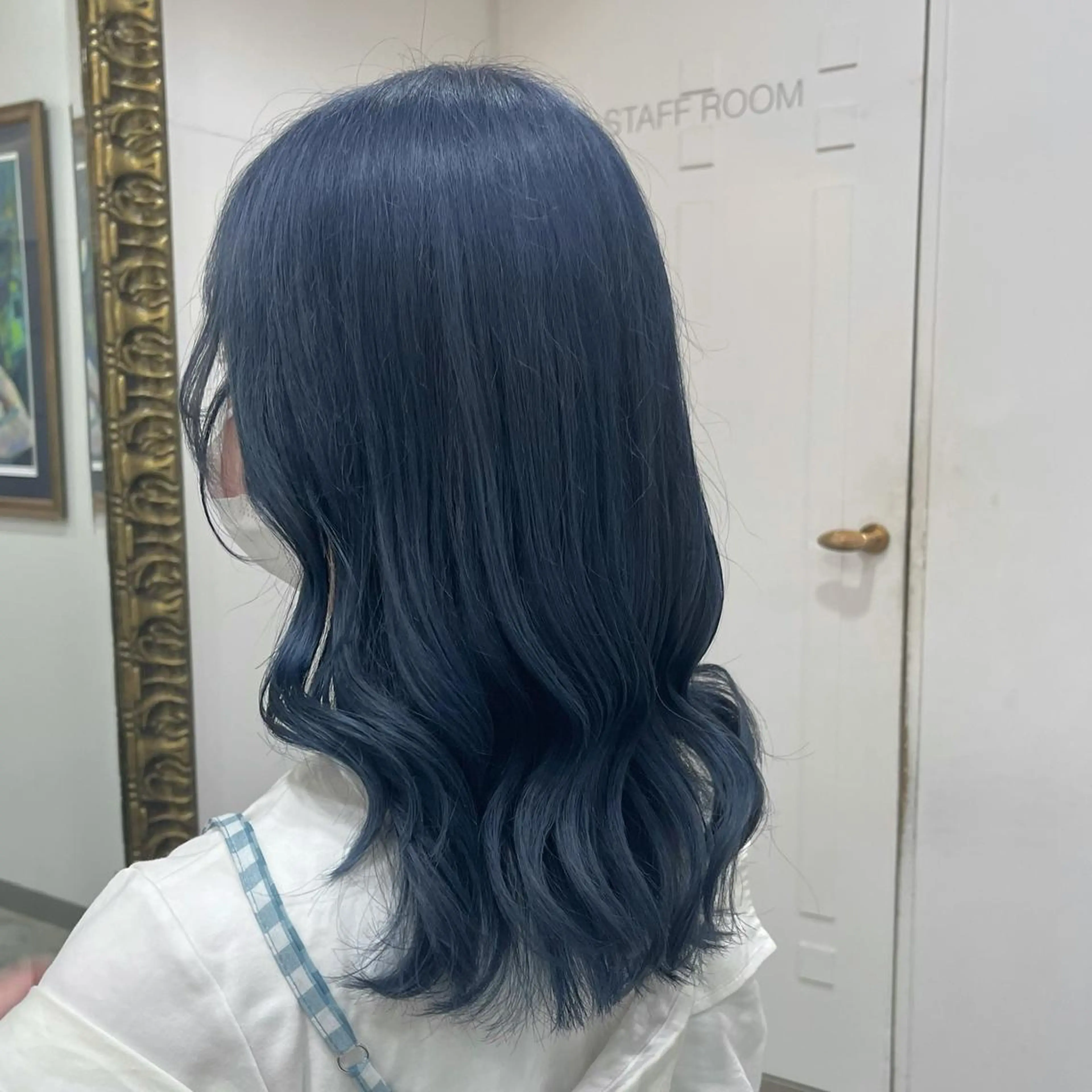 セミロング MITSUKI🤍 モテ髪×韓国レイヤーのヘアスタイル
