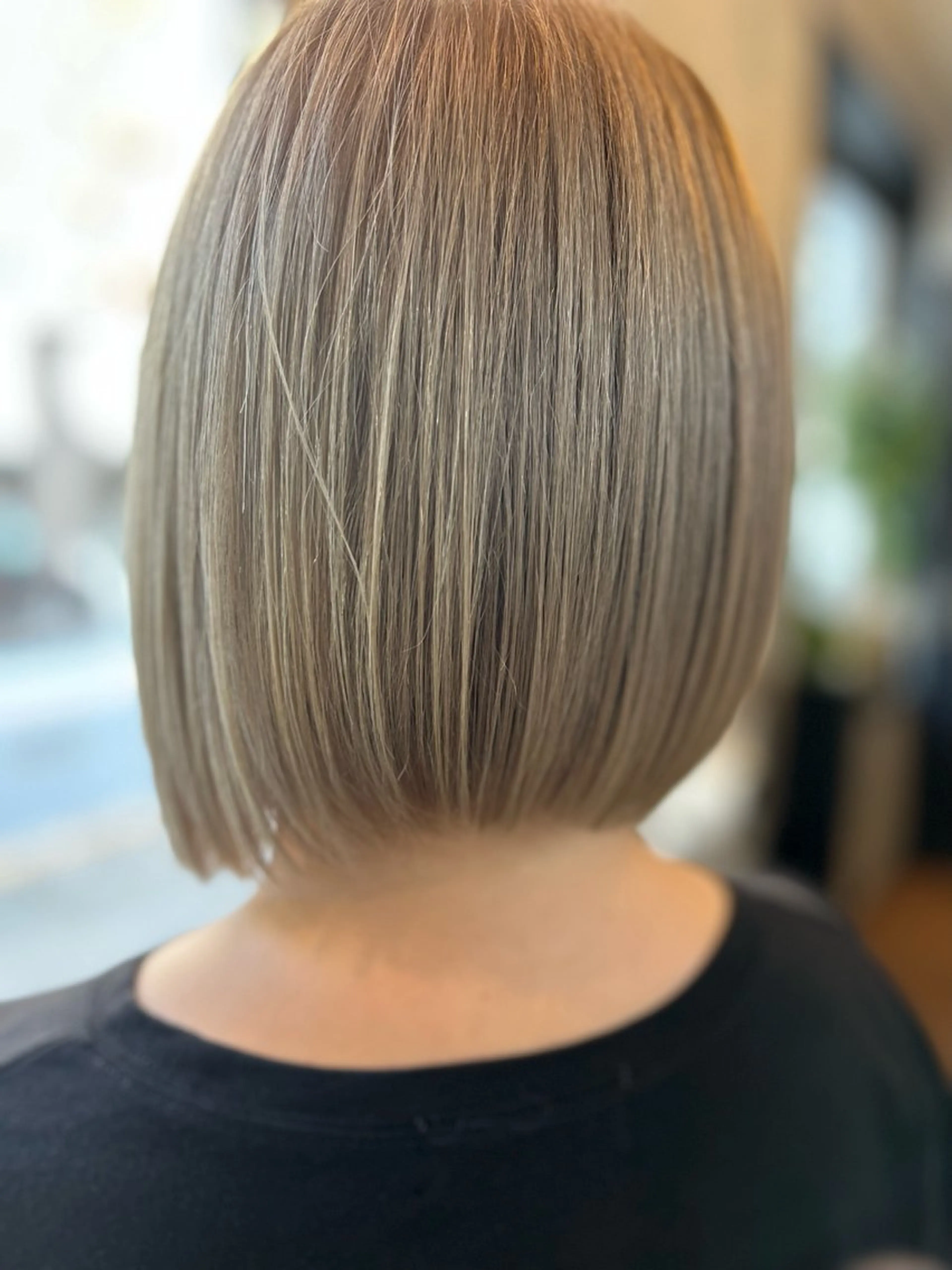 ショート ヘアカラー 宮崎moc立川 ブリーチのヘアスタイル