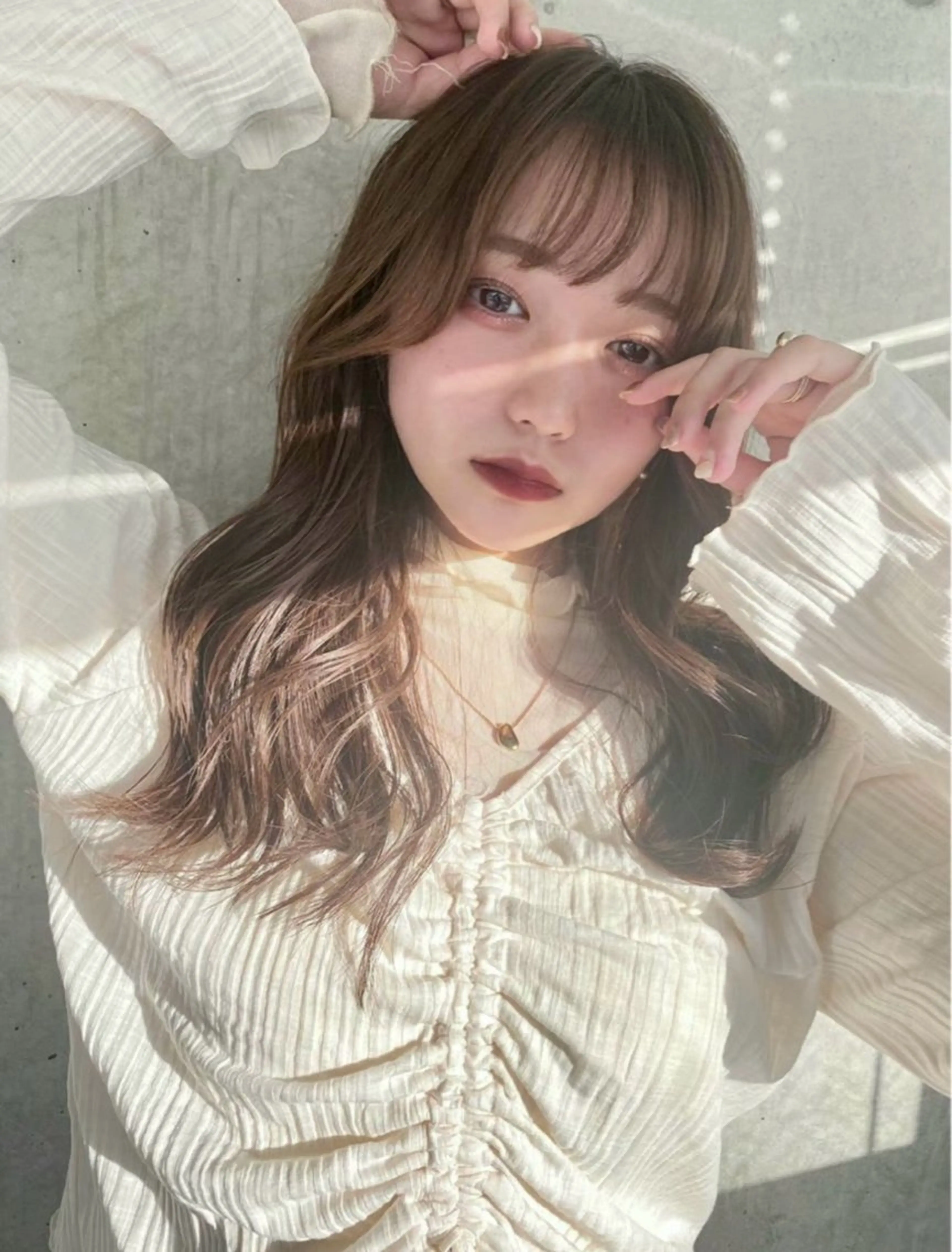 ロング カラー ブルーカラー ブルーグレー ケアカラー くびれヘア 顔周りカット カット ヘアカラー トリートメント ボブ/韓国ヘア/縮毛 /髪質改善💠翔平のヘアスタイル
