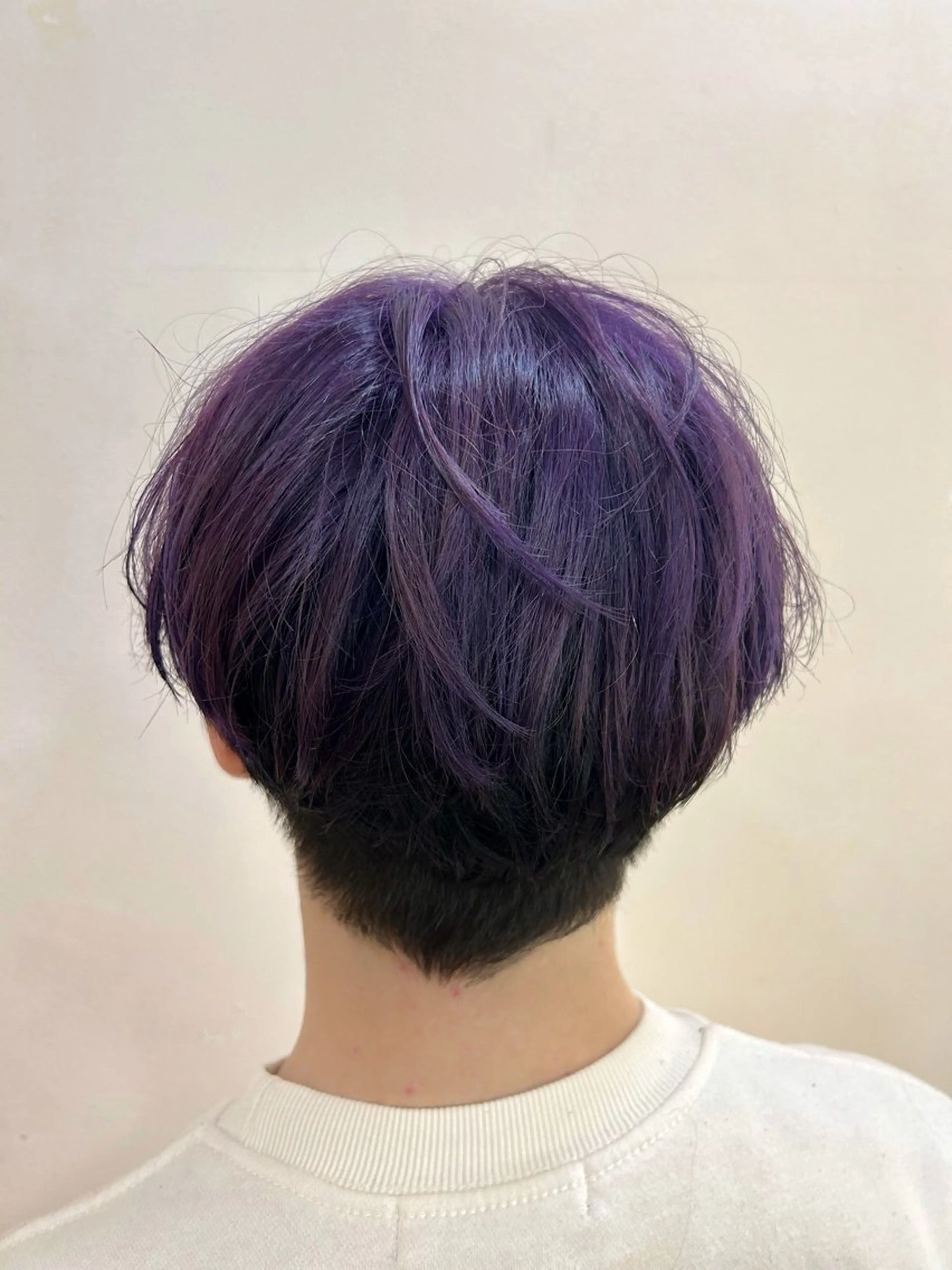 ショート カラー メンズ メンズブリーチ ブリーチ ラベンダーカラー パープルカラー カット ヘアカラー デザインカラー/ 推しの配色　肥後のヘアスタイル