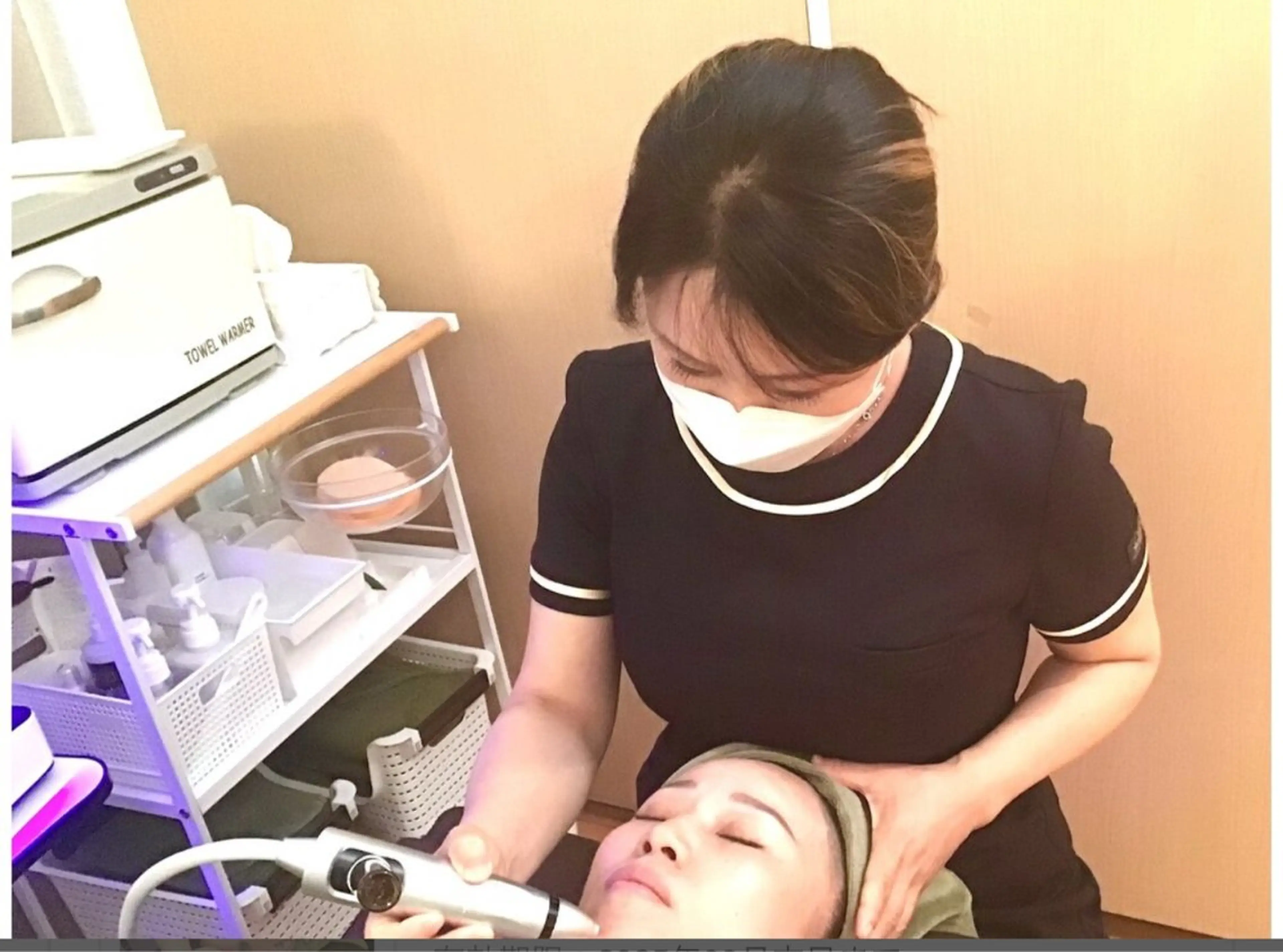 韓国コルギ小顔+イオン導入+ハイドロピーリング毛穴ケア(パック付)90分の写真