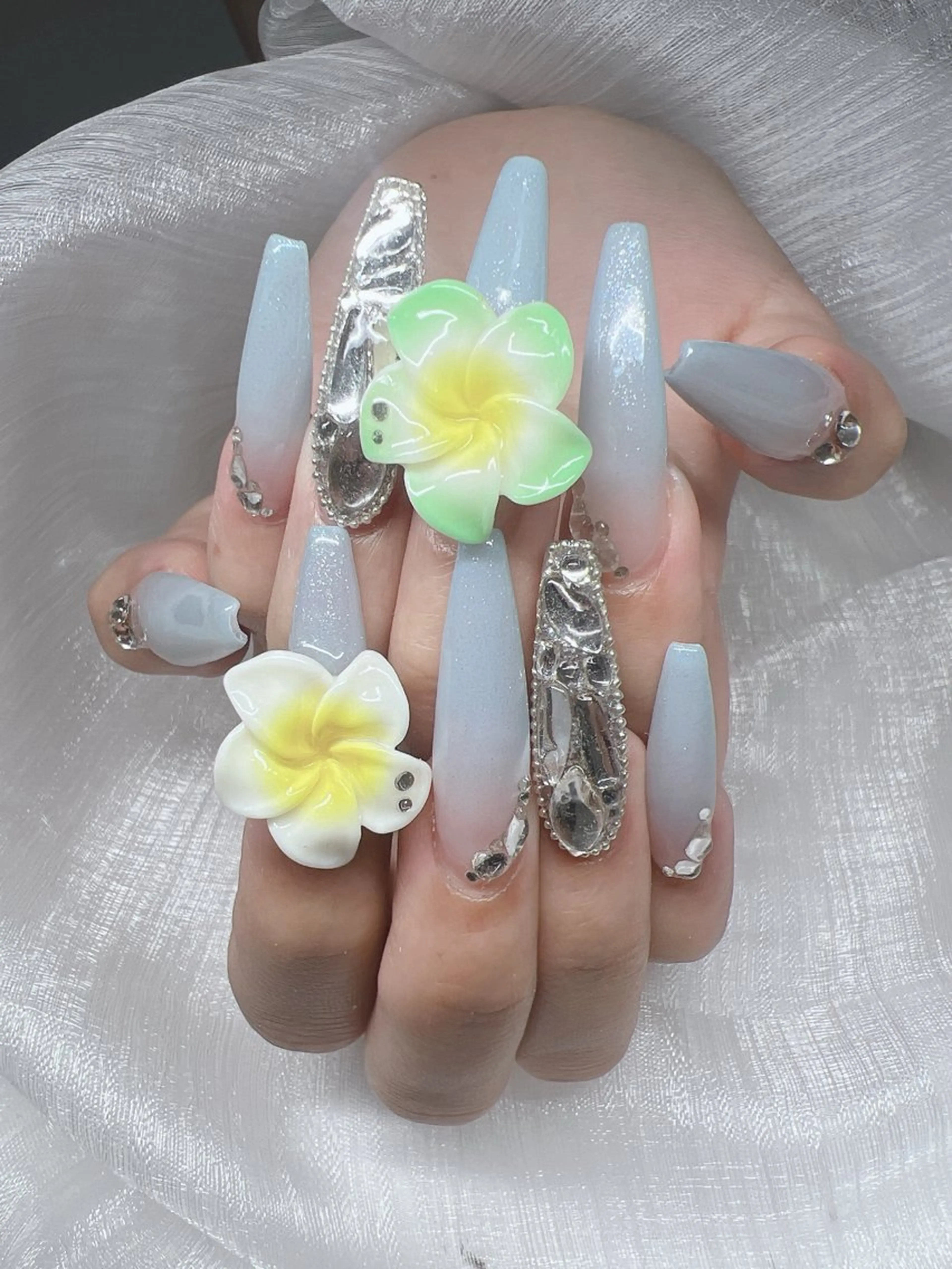 ネイル 長さ出し グラデーション キラキラネイル マグネットネイル ニュアンスネイル ハンドネイル Lee Nails チップ長さだし専門店のネイルデザイン