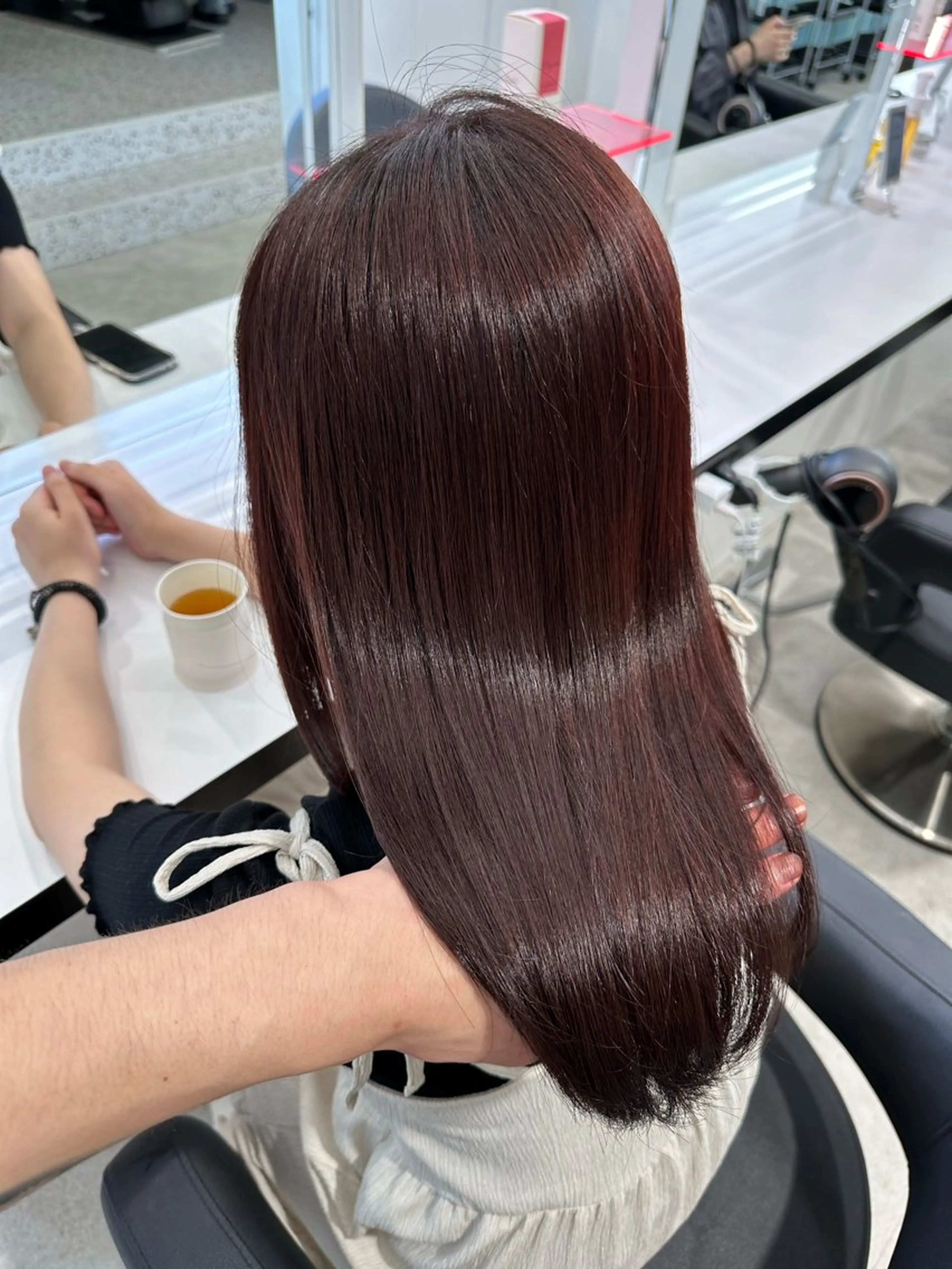 セミロング カット ヘアカラー 🍒ワイン系 ウルフカット🍒拓未のヘアスタイル