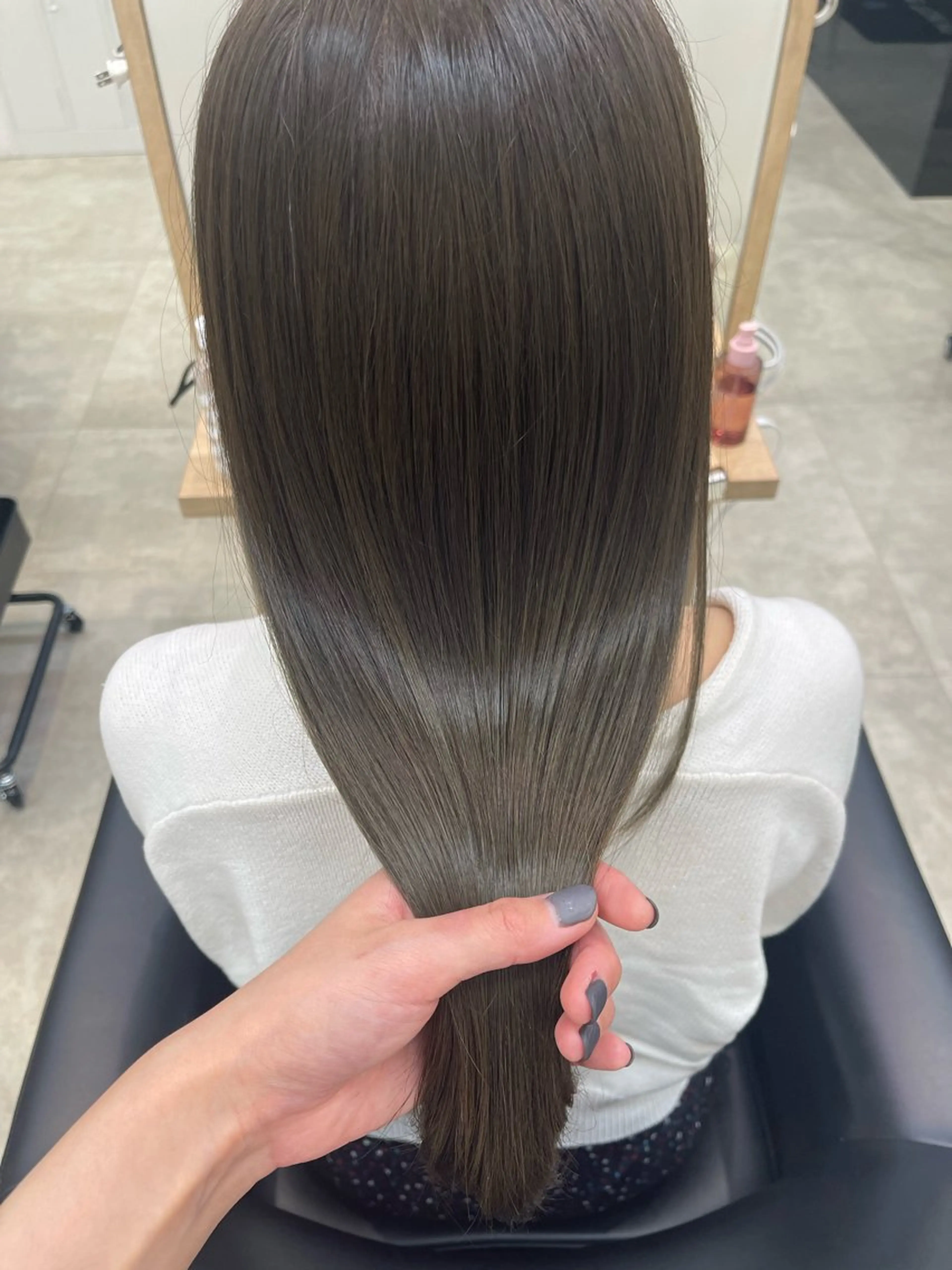 ロング カラー ヘアカラー LENORA所属・谷 優梨のヘアスタイル