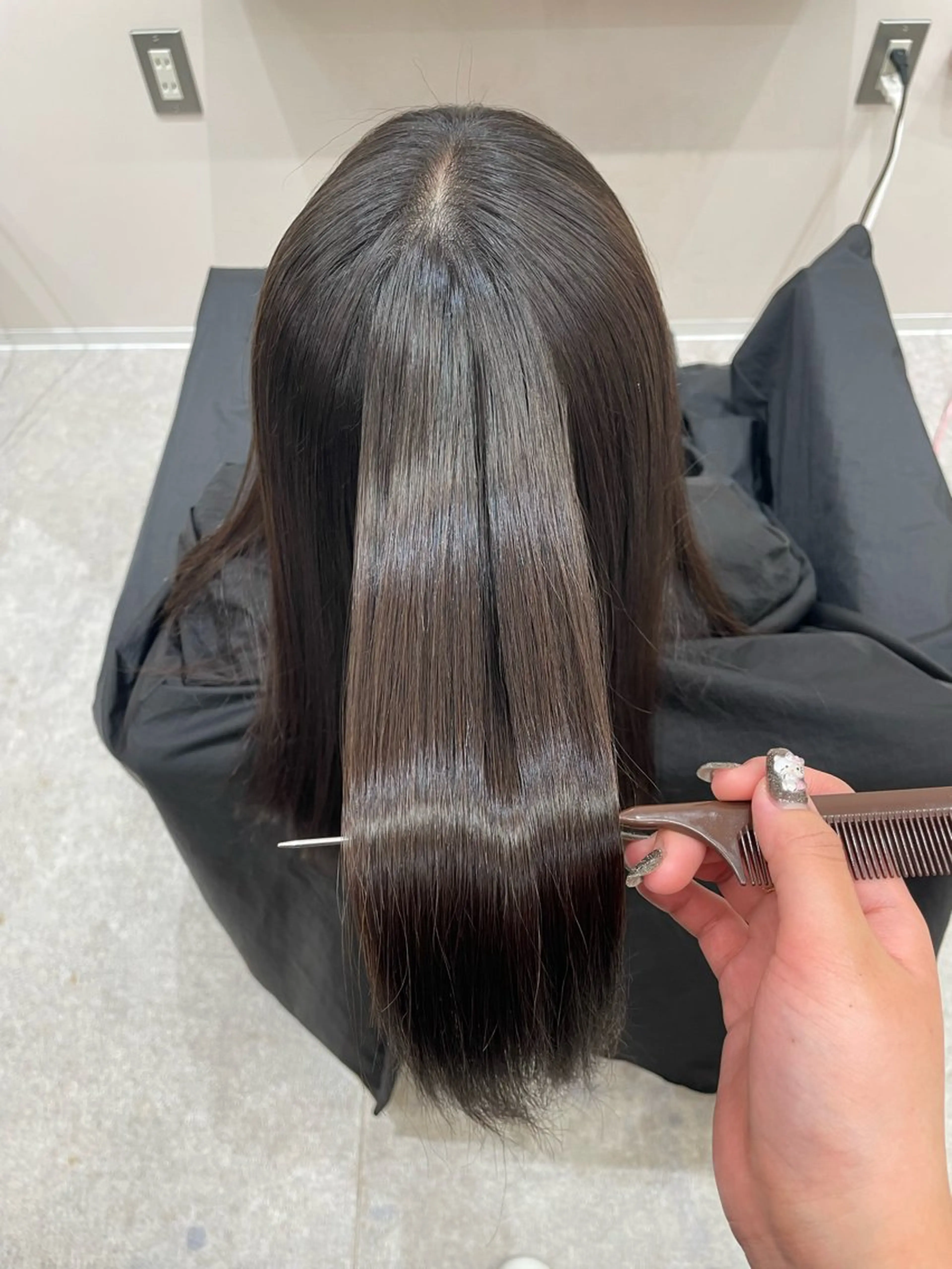 セミロング 縮毛矯正 REINA ISHIDOのヘアスタイル