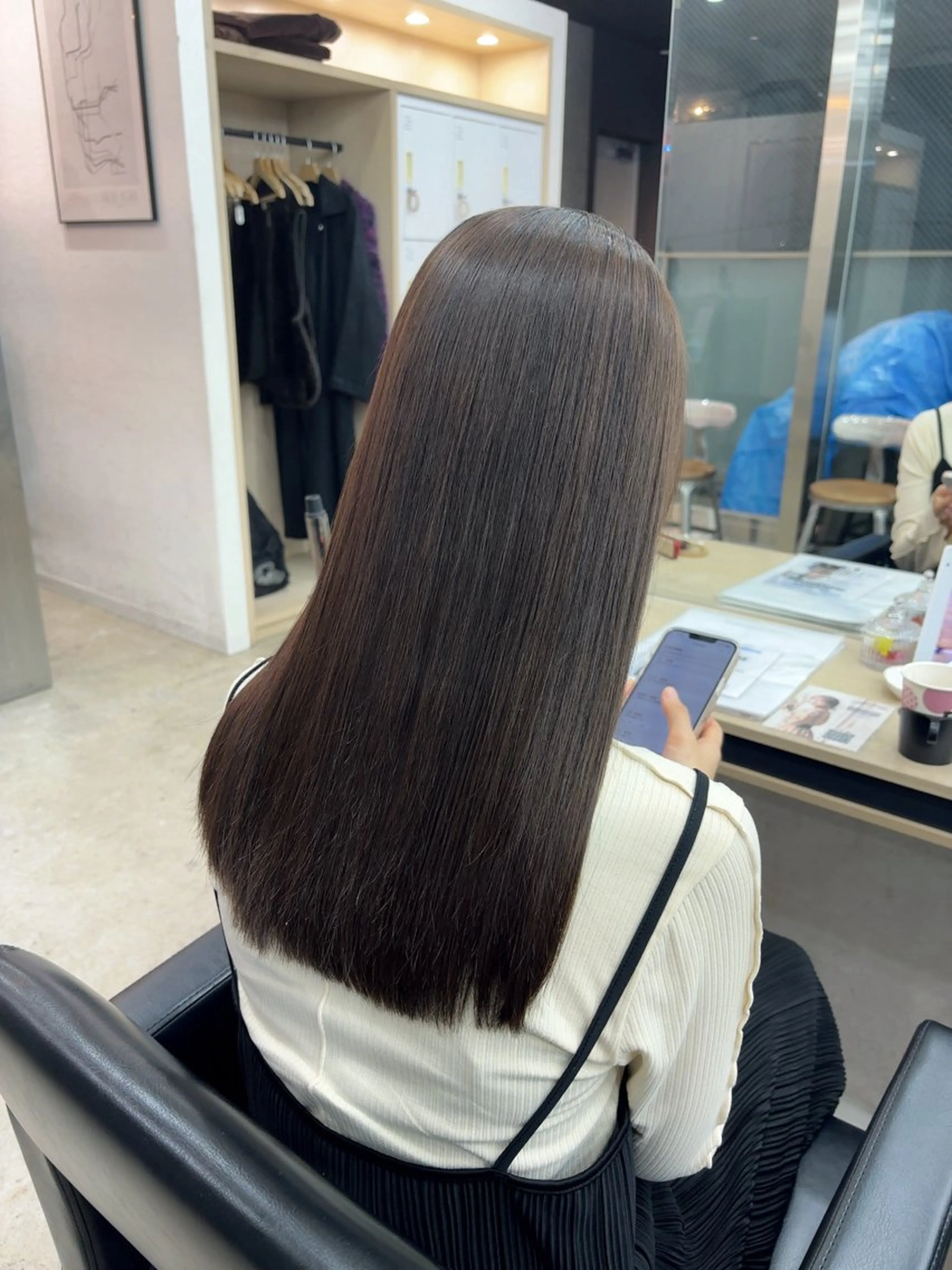 ロング カット 縮毛矯正 🪽髪質改善ストレー ト🤍美羽🤍のヘアスタイル