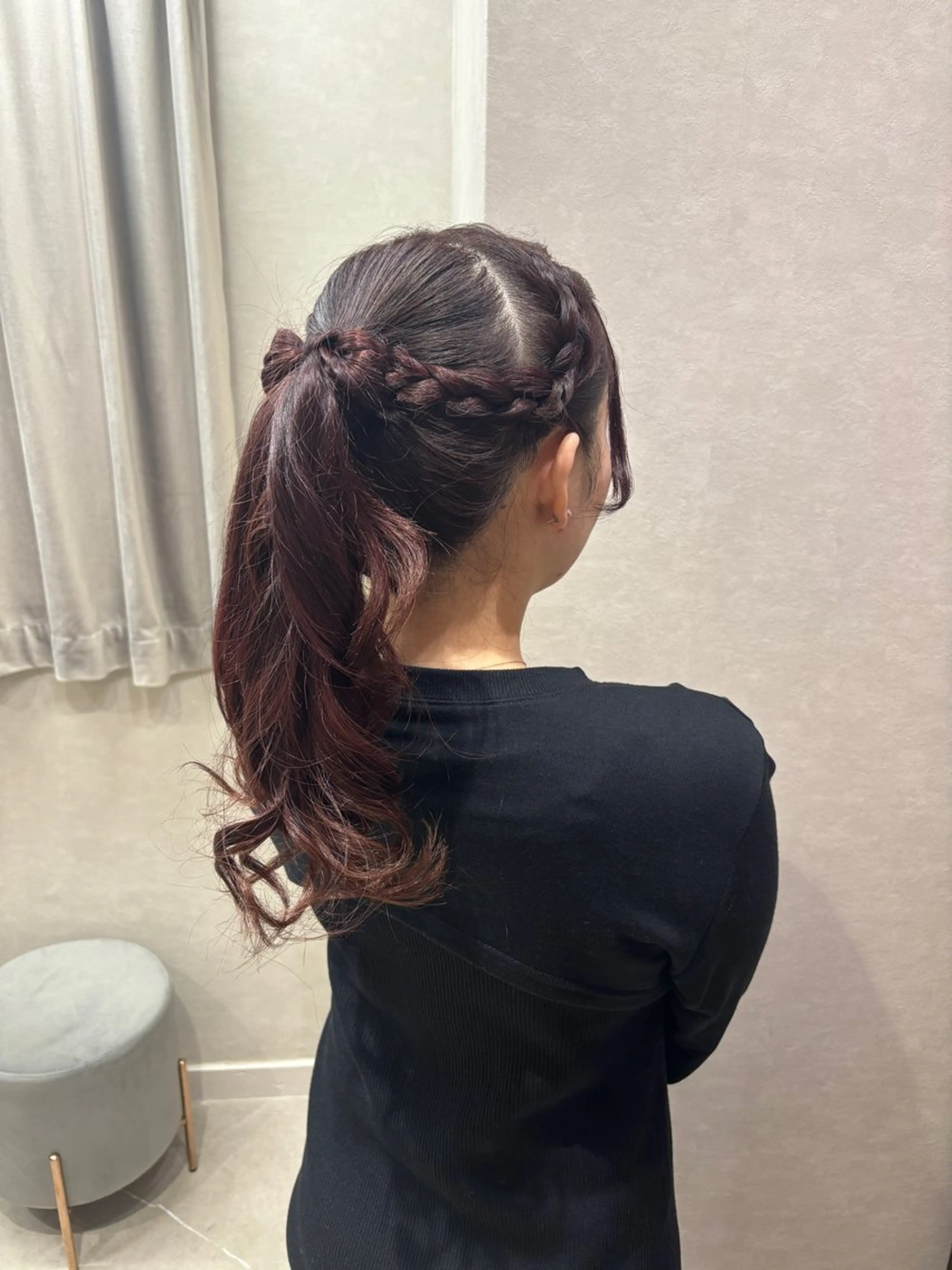 ロング ヘアアレンジ aika .のヘアスタイル