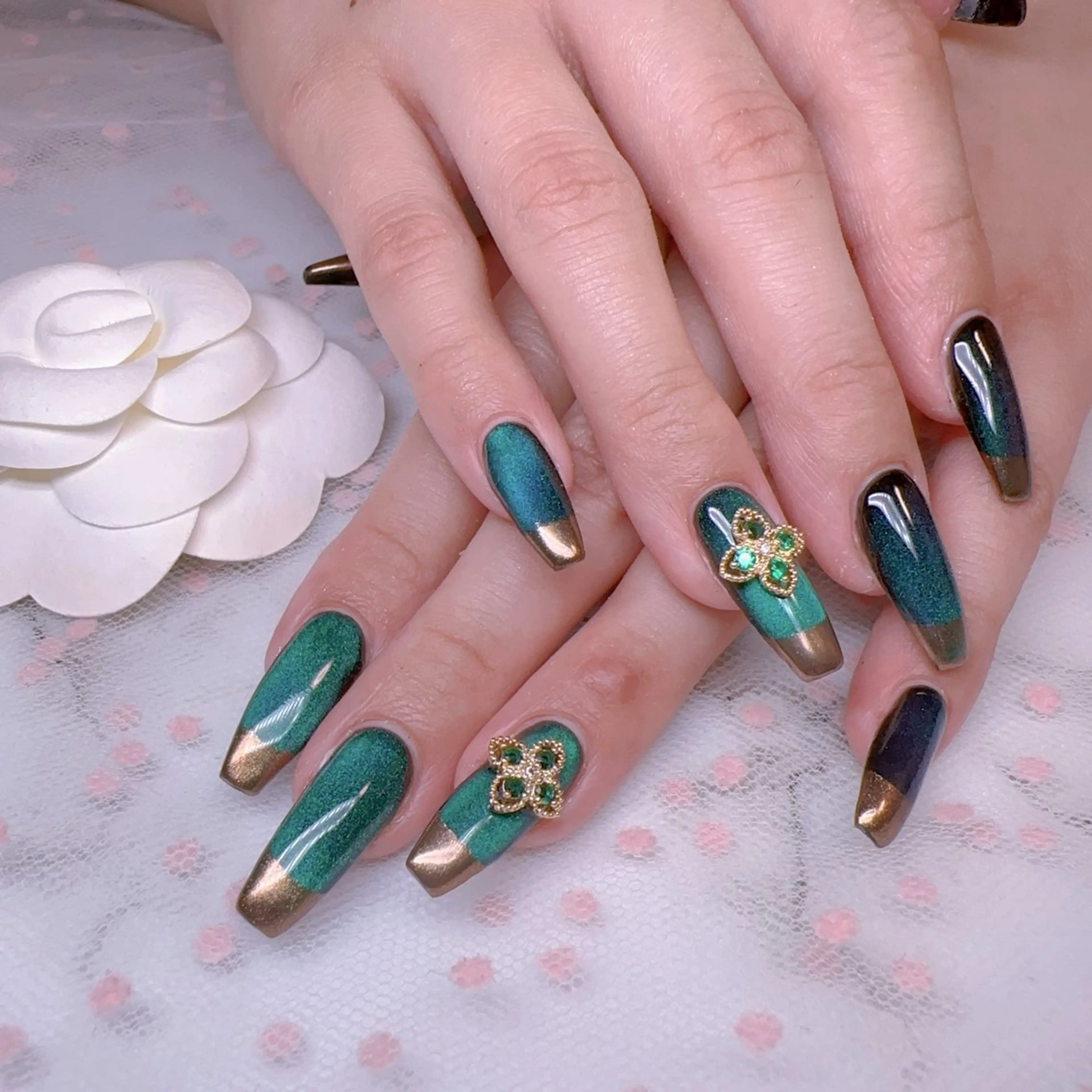 ネイル オーロラネイル 長さ出し フットネイル 韓国ネイル ラメ(グリッター) ハンドネイル Belle nail salon 新小岩のネイルデザイン