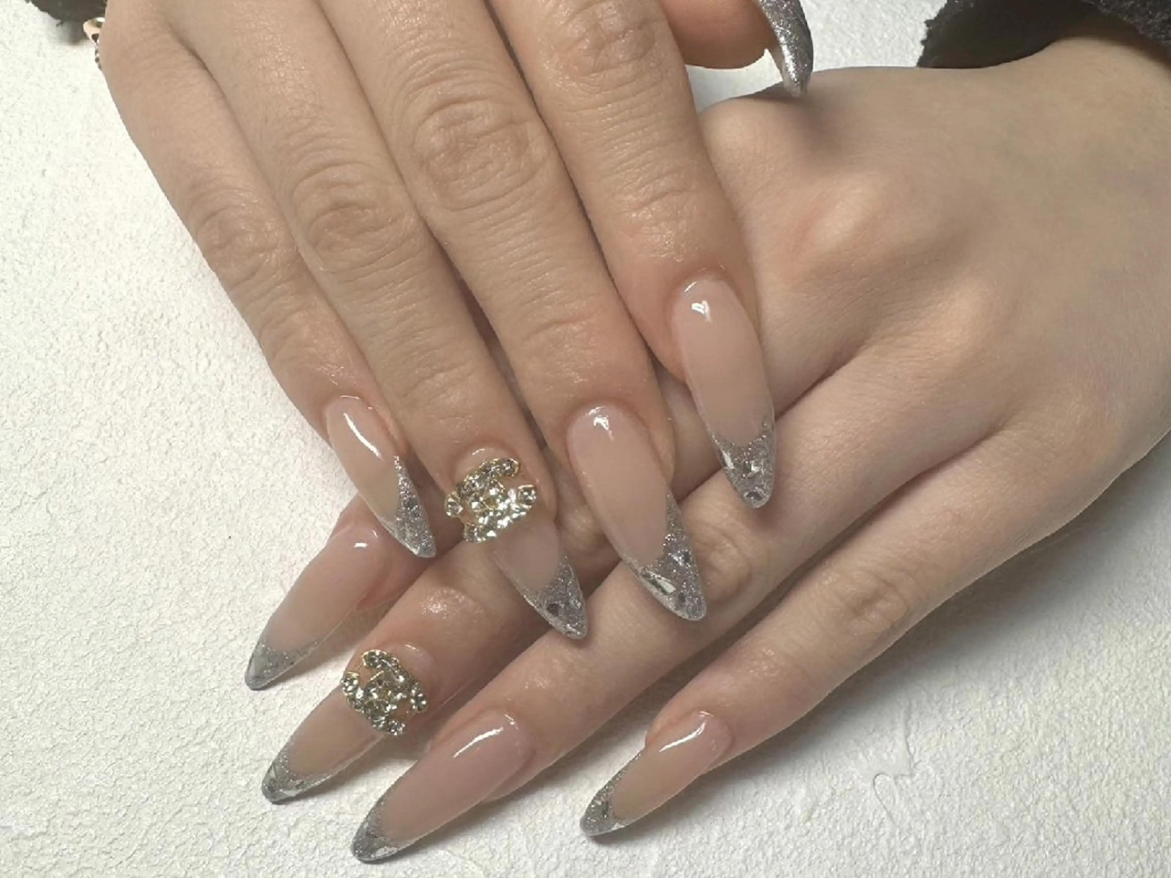 ネイル アートネイル フレンチネイル ガラスフレンチ 韓国ネイル 持ち込み ハンドネイル JULIE NAILのネイルデザイン