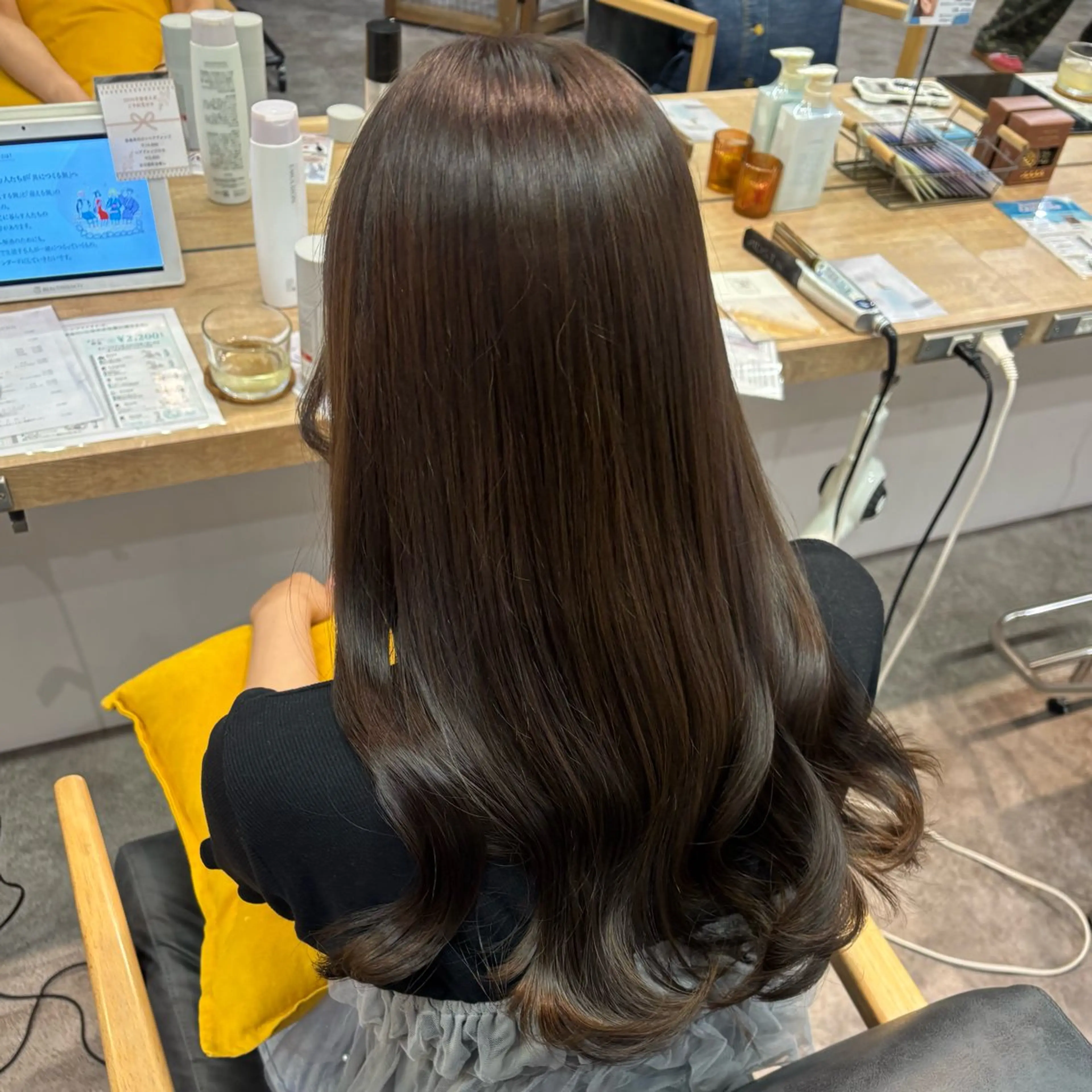 カラー ベージュカラー ブラウンカラー 透明感カラー オリーブベージュ オリーブブラウン ヘアカラー トリートメント 艶感カラー/髪質改善 /縮毛矯正/airiのヘアスタイル