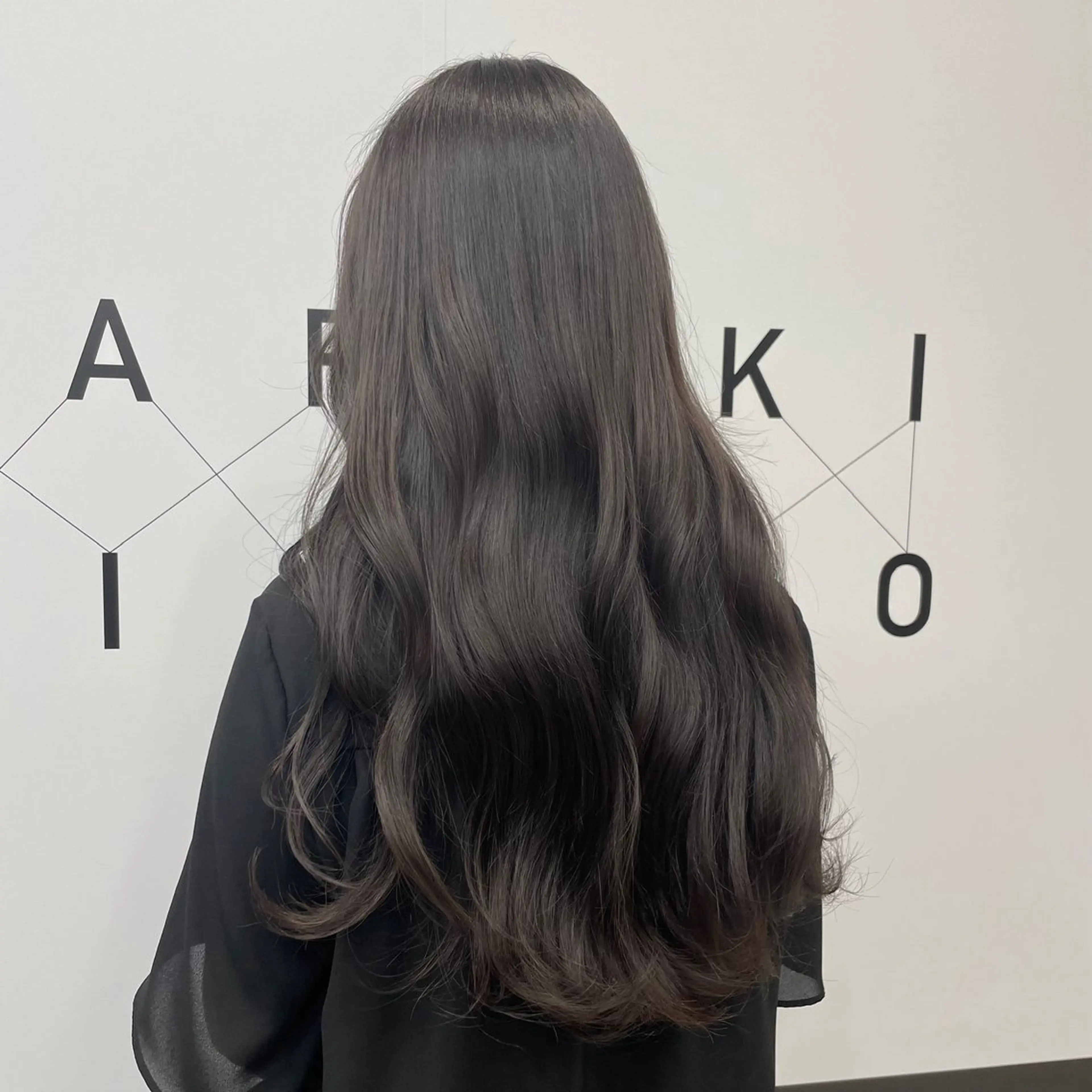 ロング カラー ブリーチ ブラウンカラー 透明感カラー グレージュ ブリーチなしカラー ヘアカラー トリートメント HARUKI MINATO Japan SENDAI所属・🌈【透明感・韓国 ヘア】がっきー🌈のヘアスタイル