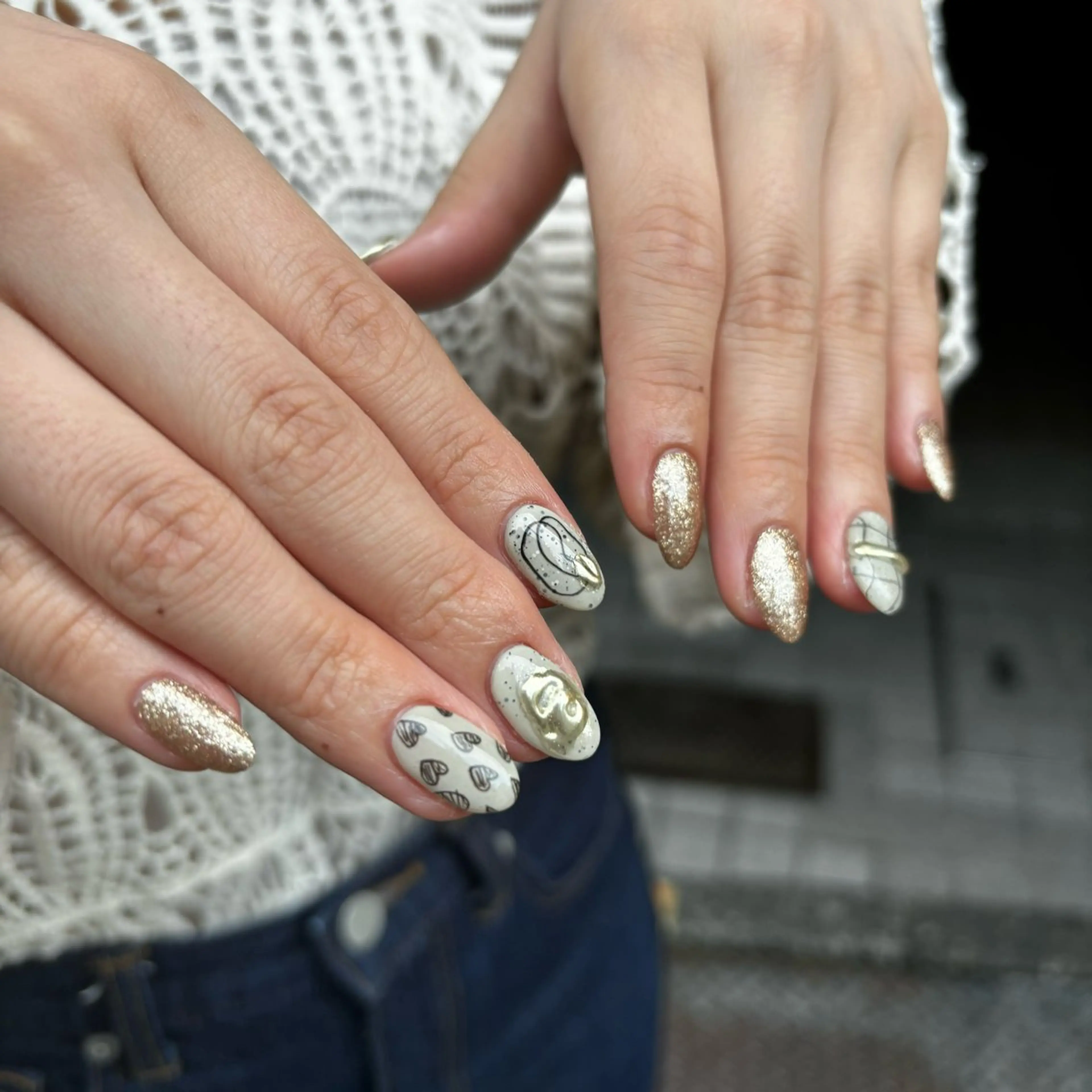 ネイル ゴールド pomy nail 池袋店所属・akane .hのネイルデザイン